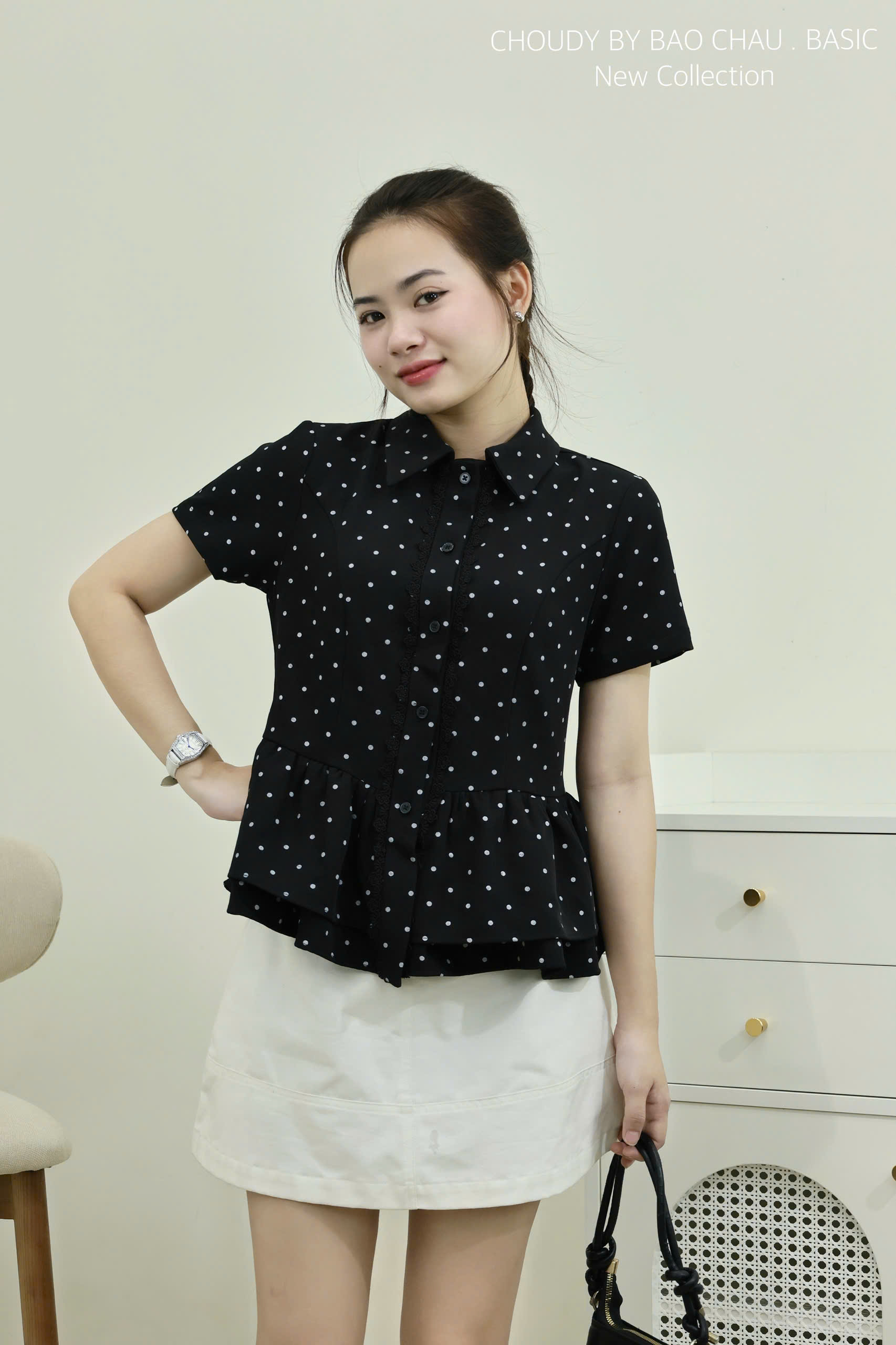 U751 ÁO KIỂU CHẤM BI ĐEN_thumbnail_9