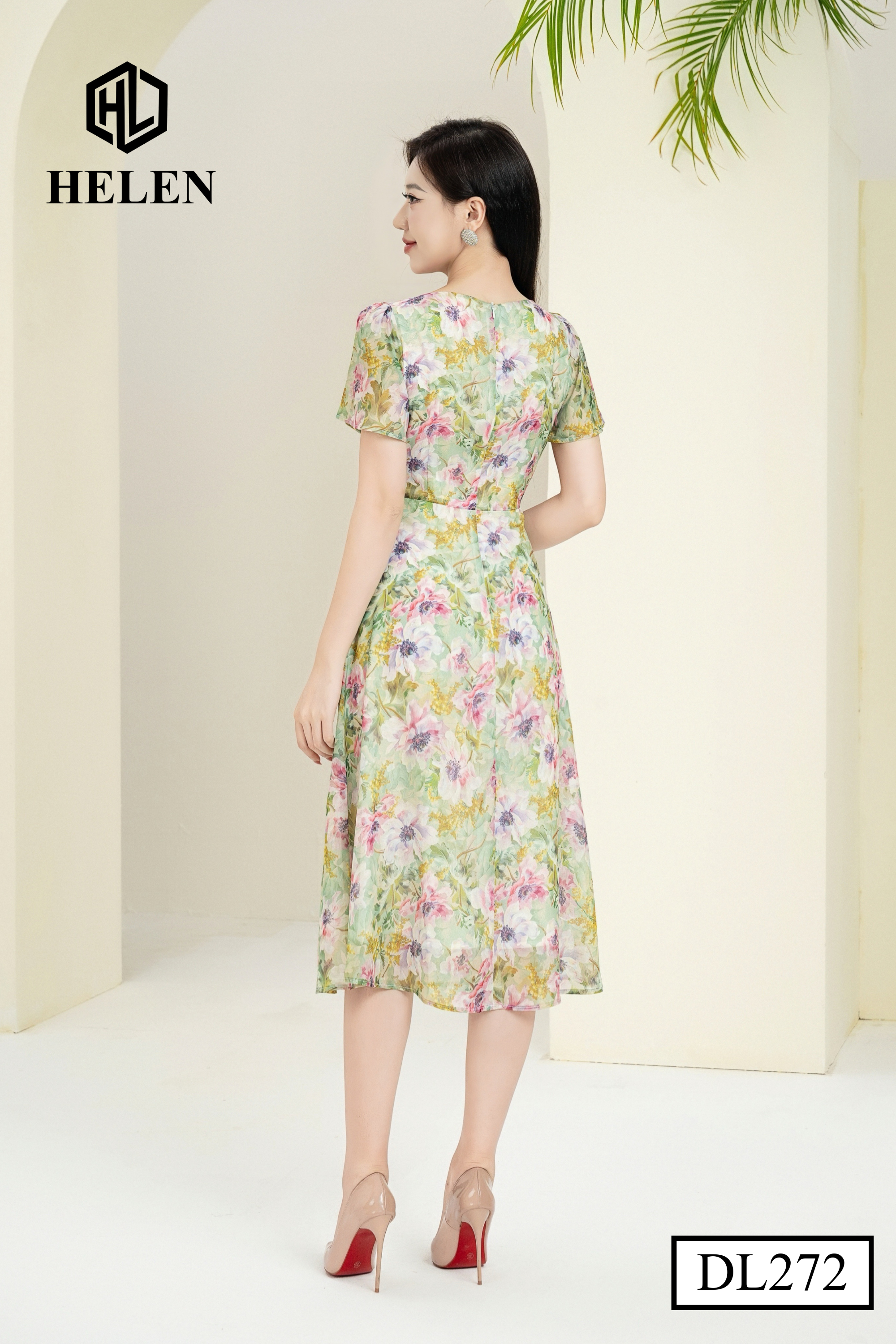 Đầm xòe hoa xanh cổ thuyển nhún vai DL272