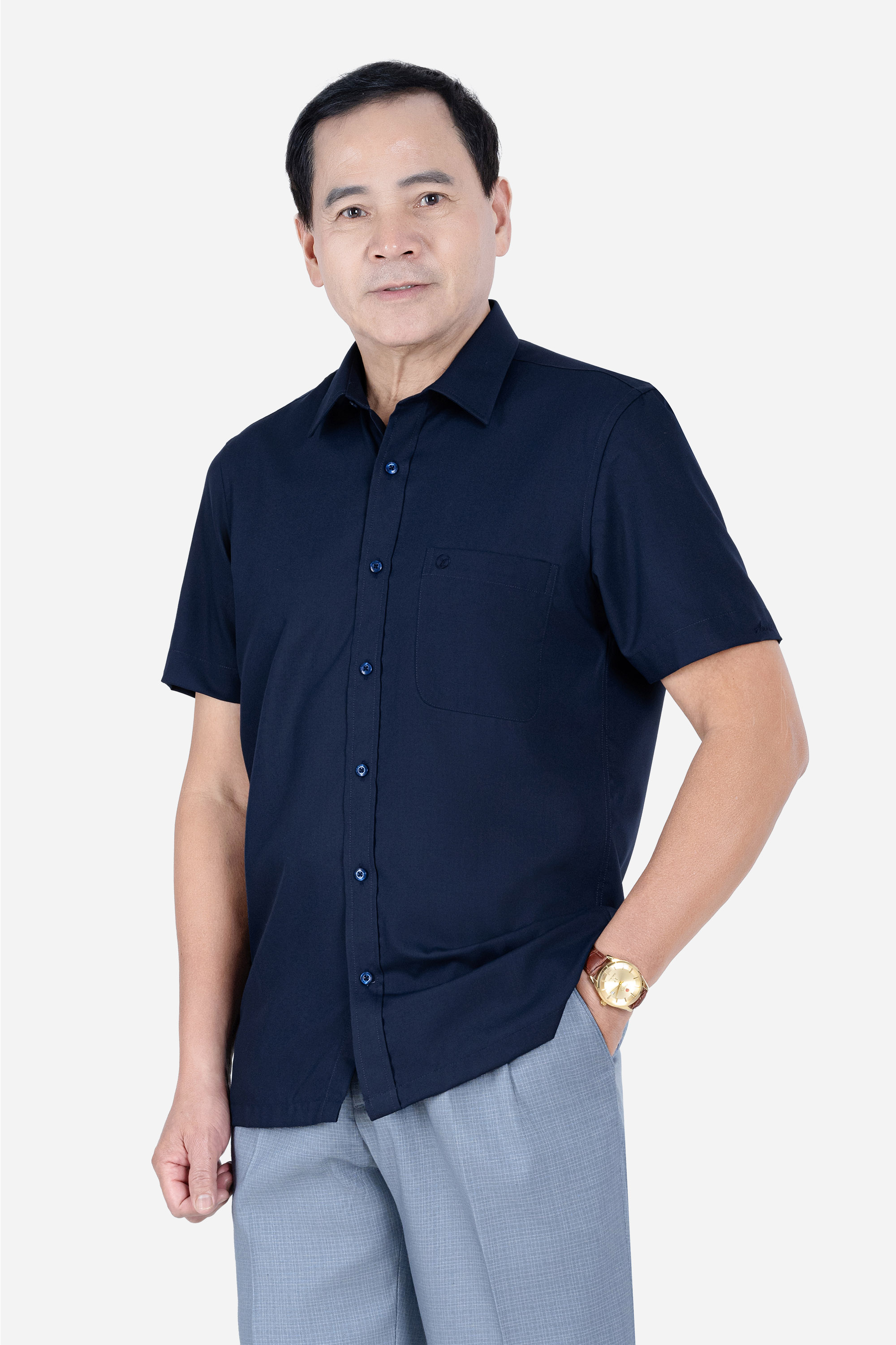 Sơ Mi Trơn Cộc Tay Nam Trung Niên Chất Liệu Cotton Nhập Khẩu_thumbnail_2