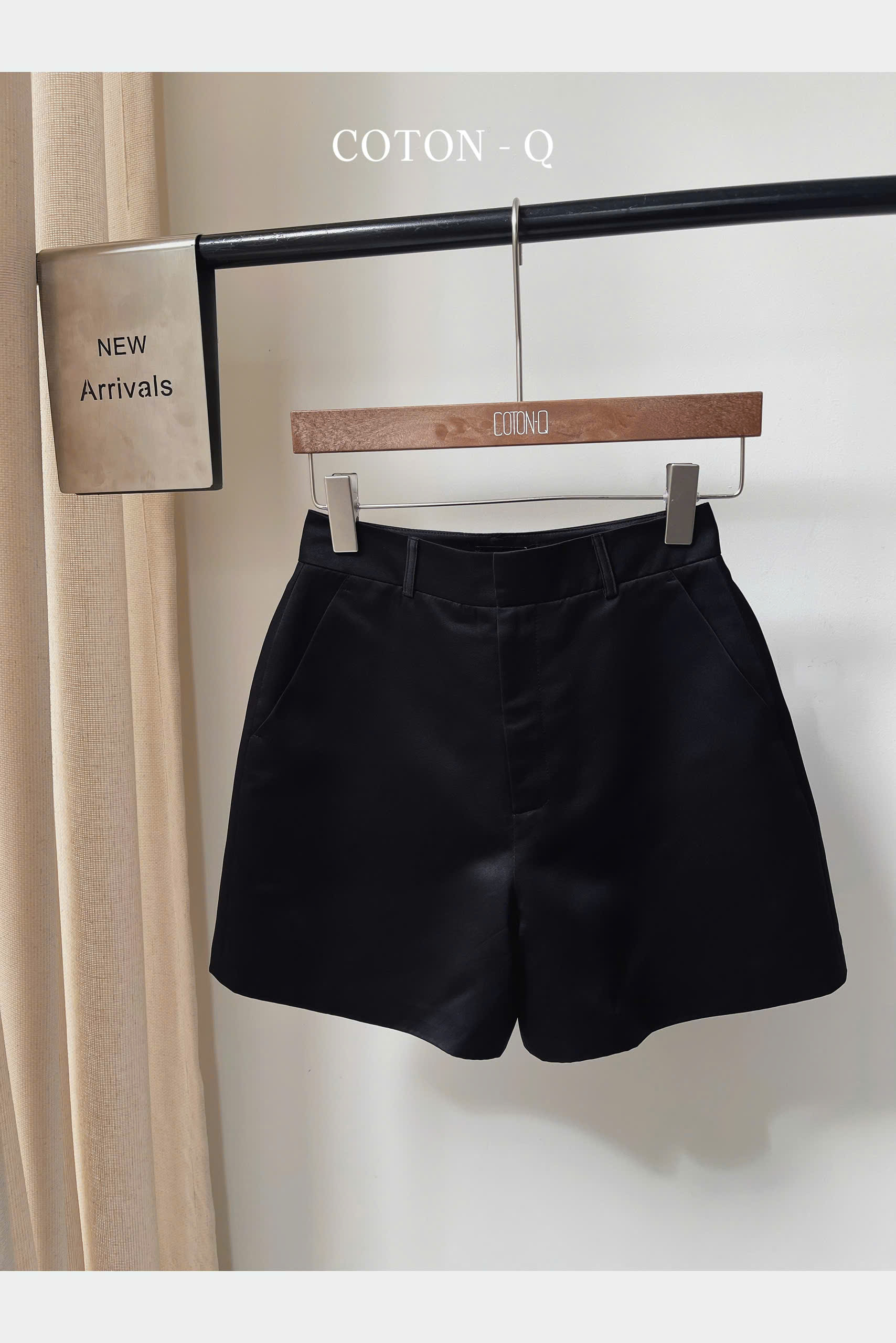 HQ255 - Quần short đen