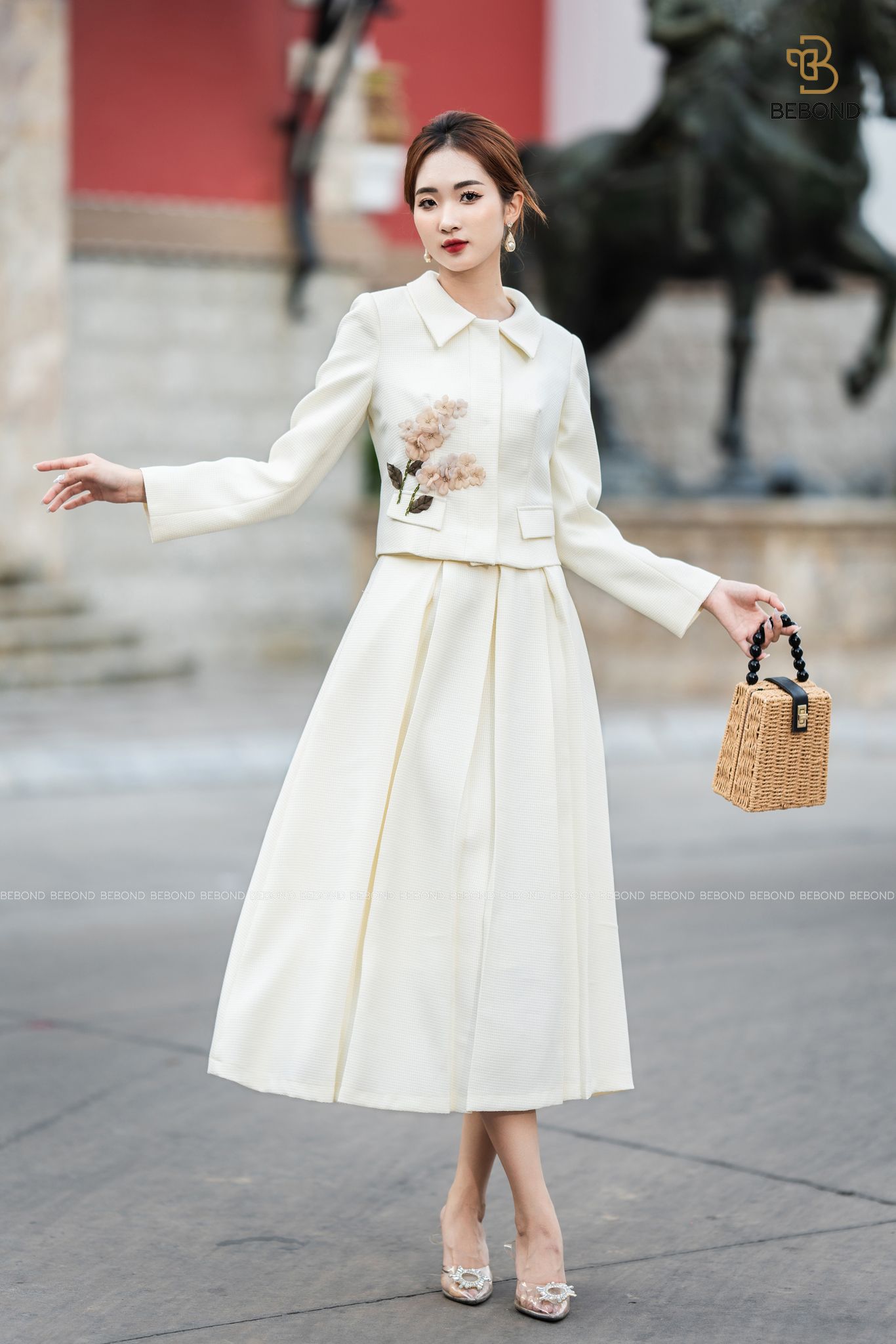 SET VEST ĐÍNH HOA MÀU TRẮNG- DARRY SET_thumbnail_0