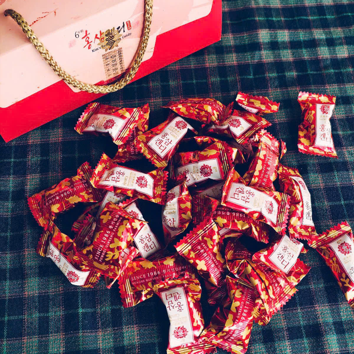 Kẹo Hồng Sâm 6 năm Tuổi 200gr Kim’s Red Ginseng Candy_thumbnail_1