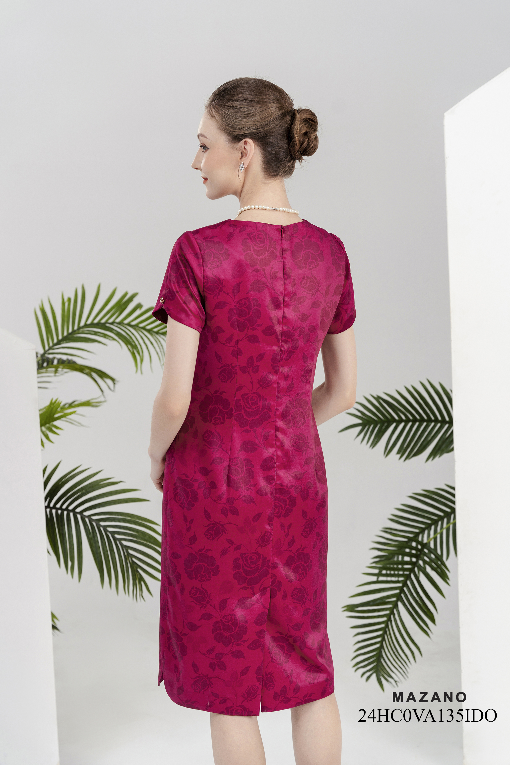 Váy Đầm Suông Vải thô lụa Hoạ tiết hoa hồng cách điệu Cổ tròn Tay ngắn Dài đến bắp chân_thumbnail_5