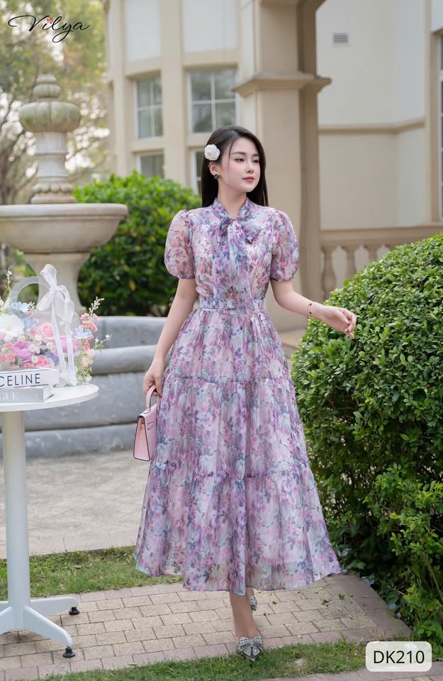 Đầm hoa tím đai eo, nơ cổ DK210