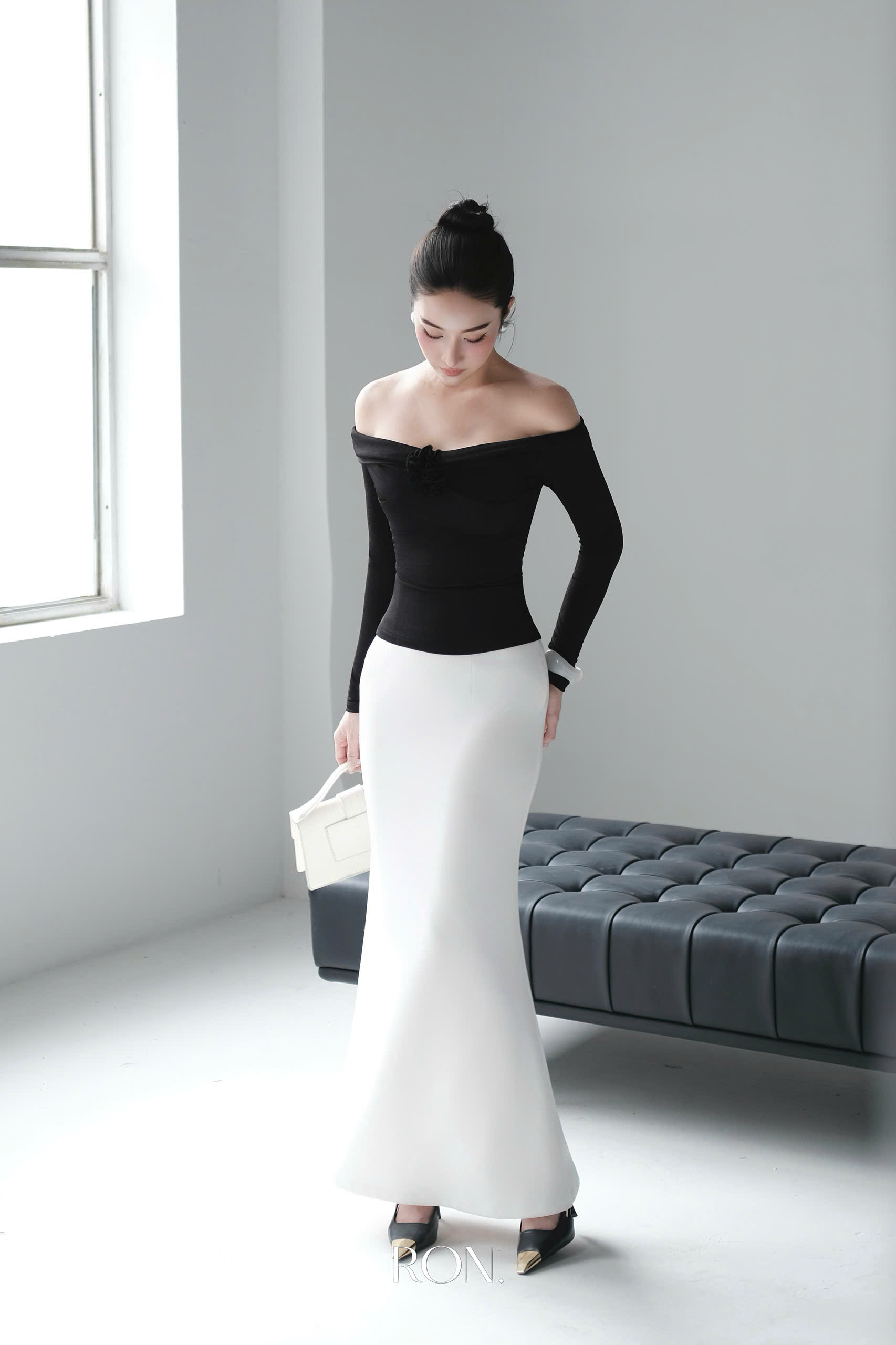 Áo dài hoa ngực_thumbnail_3