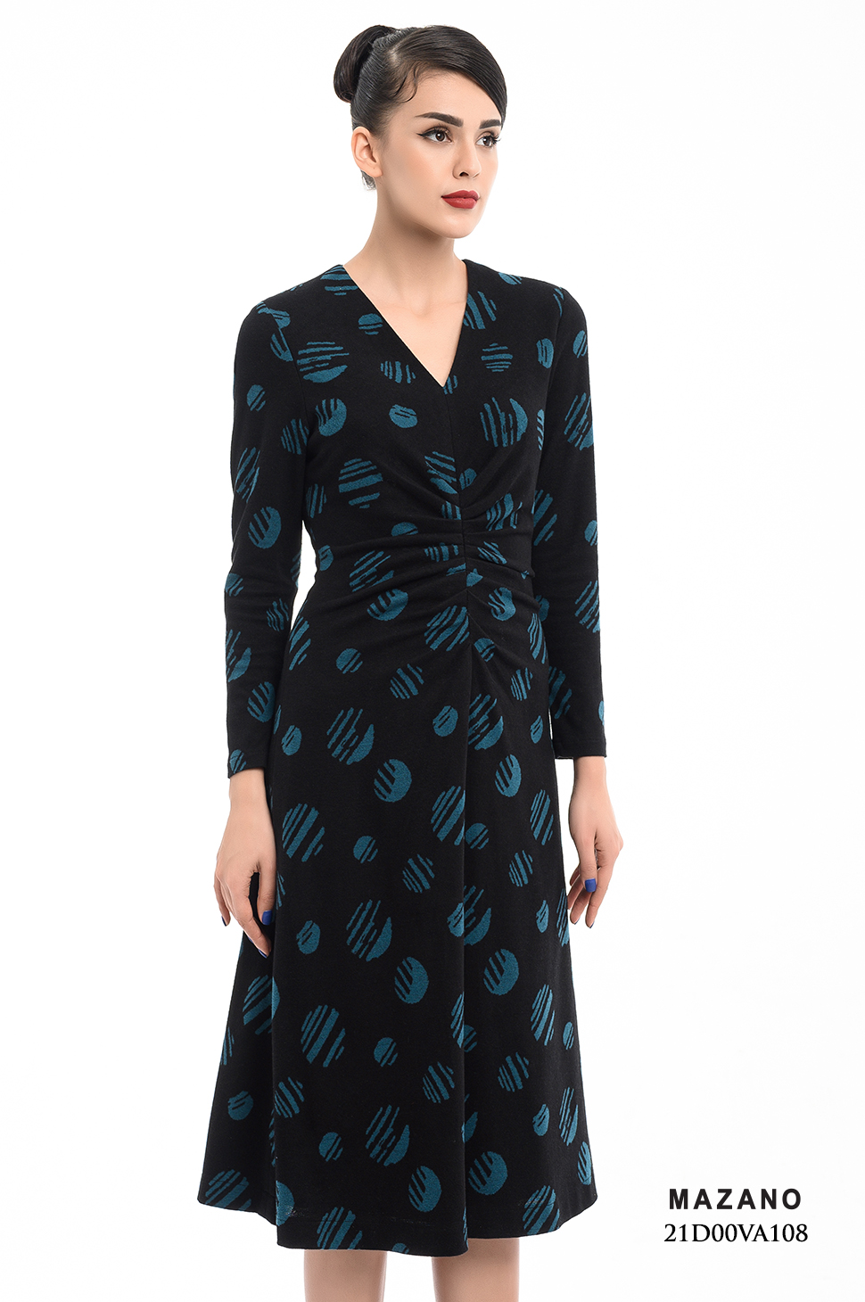 Đầm len xanh họa tiết nhún thân cách điệu_thumbnail_3