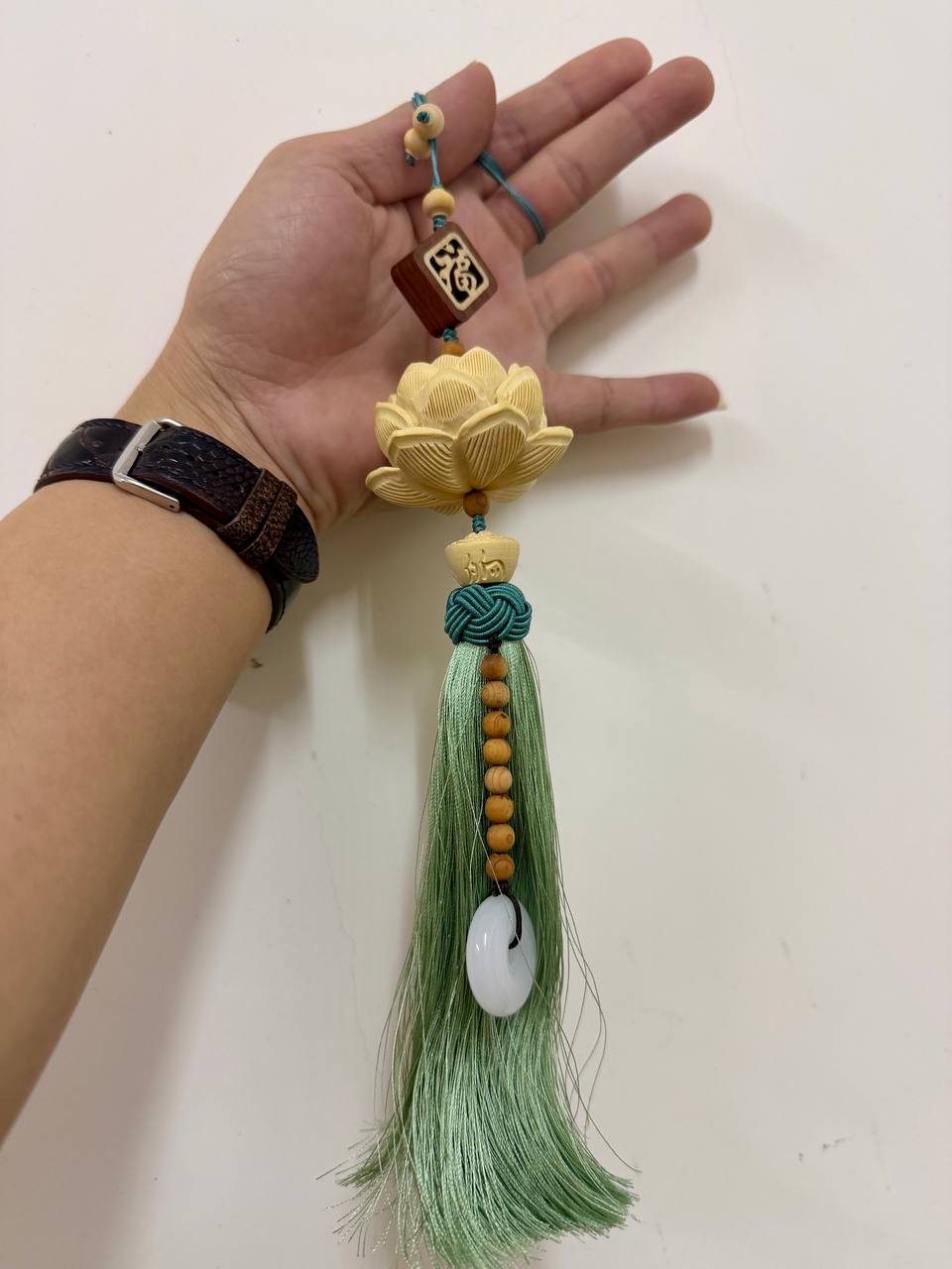 Dây treo Hoa Sen ngọc