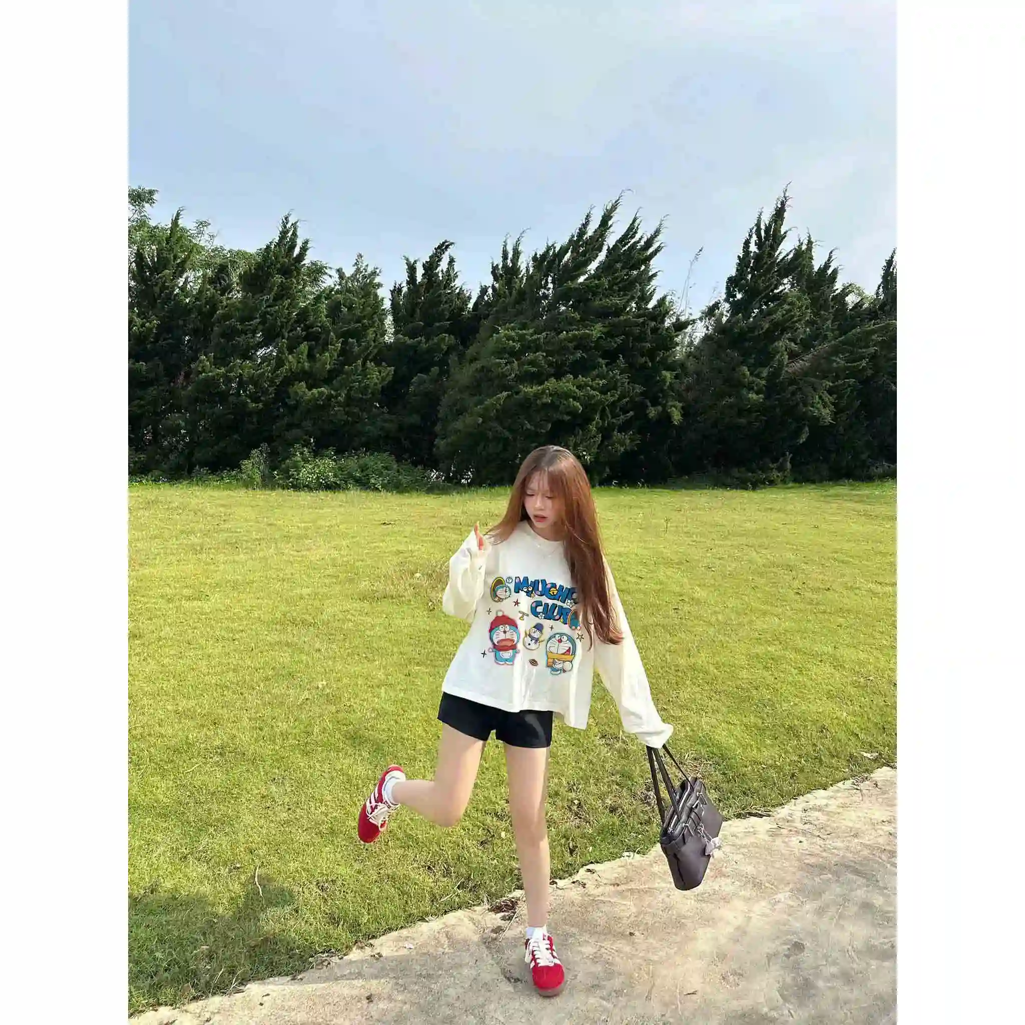 Áo thun boxy local brand Miucho vải cotton thoáng mát tay dài cổ tròn Doremon in mix 2771_thumbnail_7