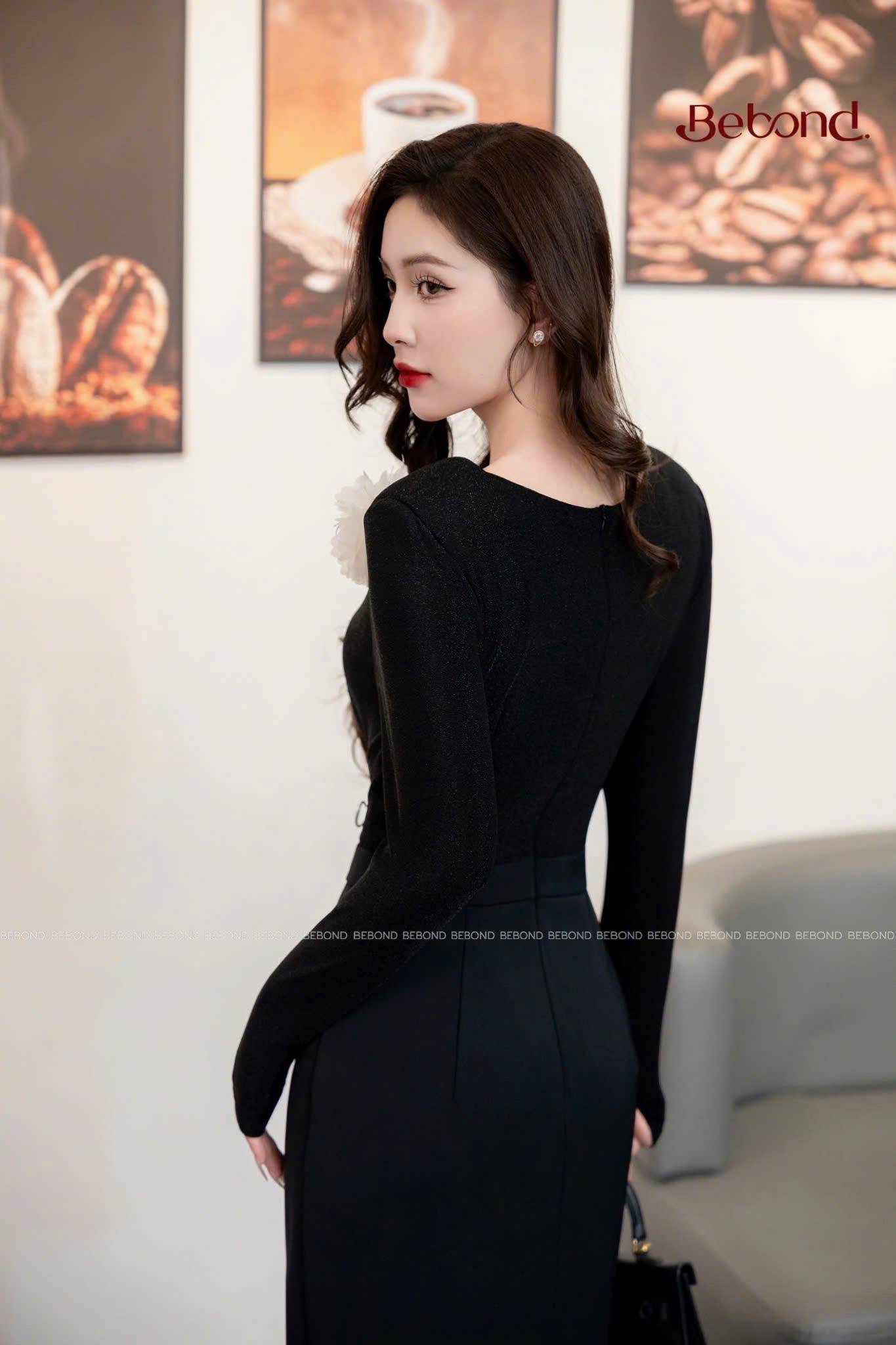 Đầm dài ôm CARWYN màu ĐEN_thumbnail_3