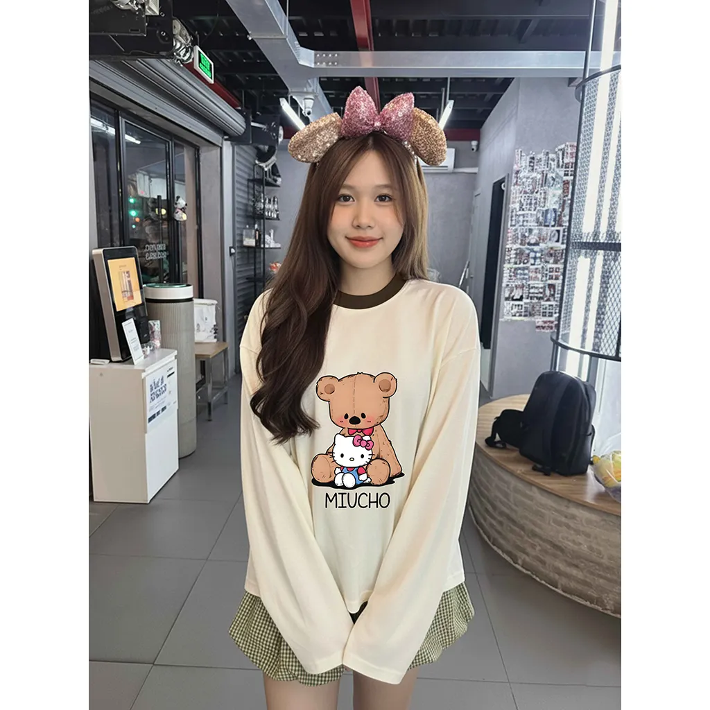 Áo thun boxy tay dài Miucho chất vải thoáng mát co giãn phối cổ mix màu Kitty Gấu nâu 2807_thumbnail_4