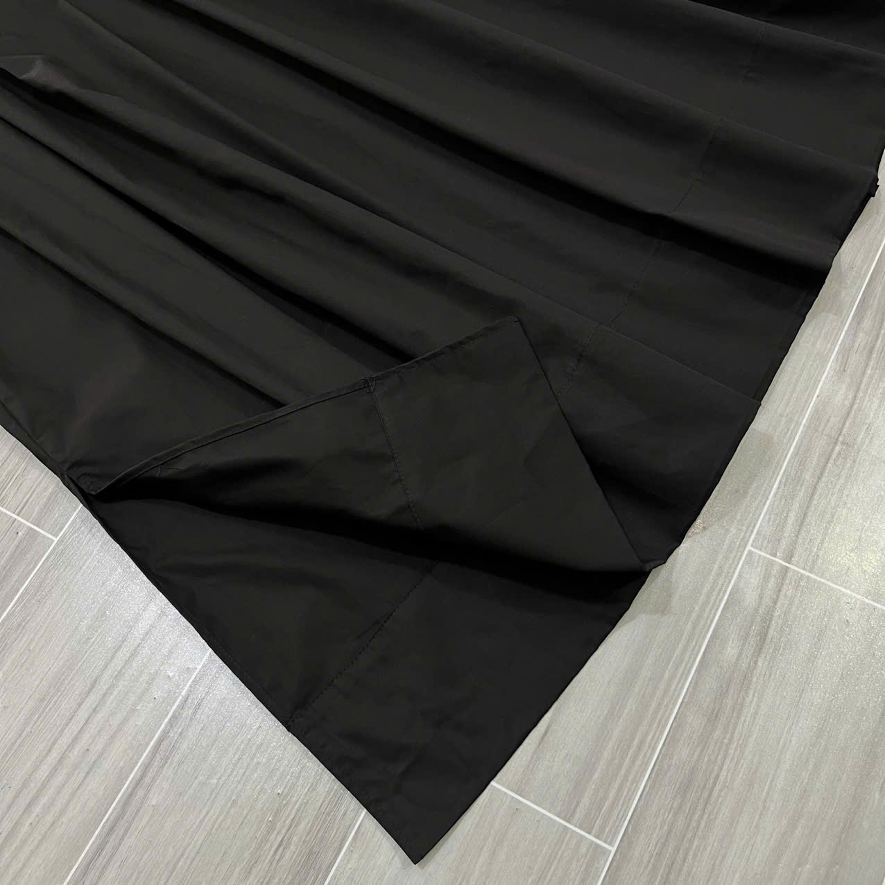 V137- CHÂN VÁY ĐEN_thumbnail_4