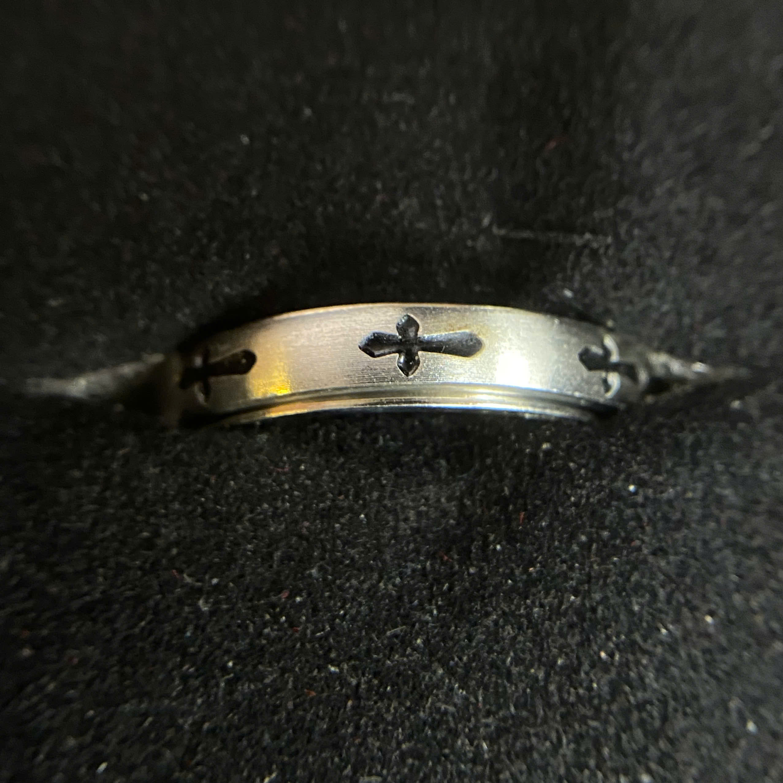 Nhẫn chrome thánh giá bản mỏng xoay size 7_thumbnail_2