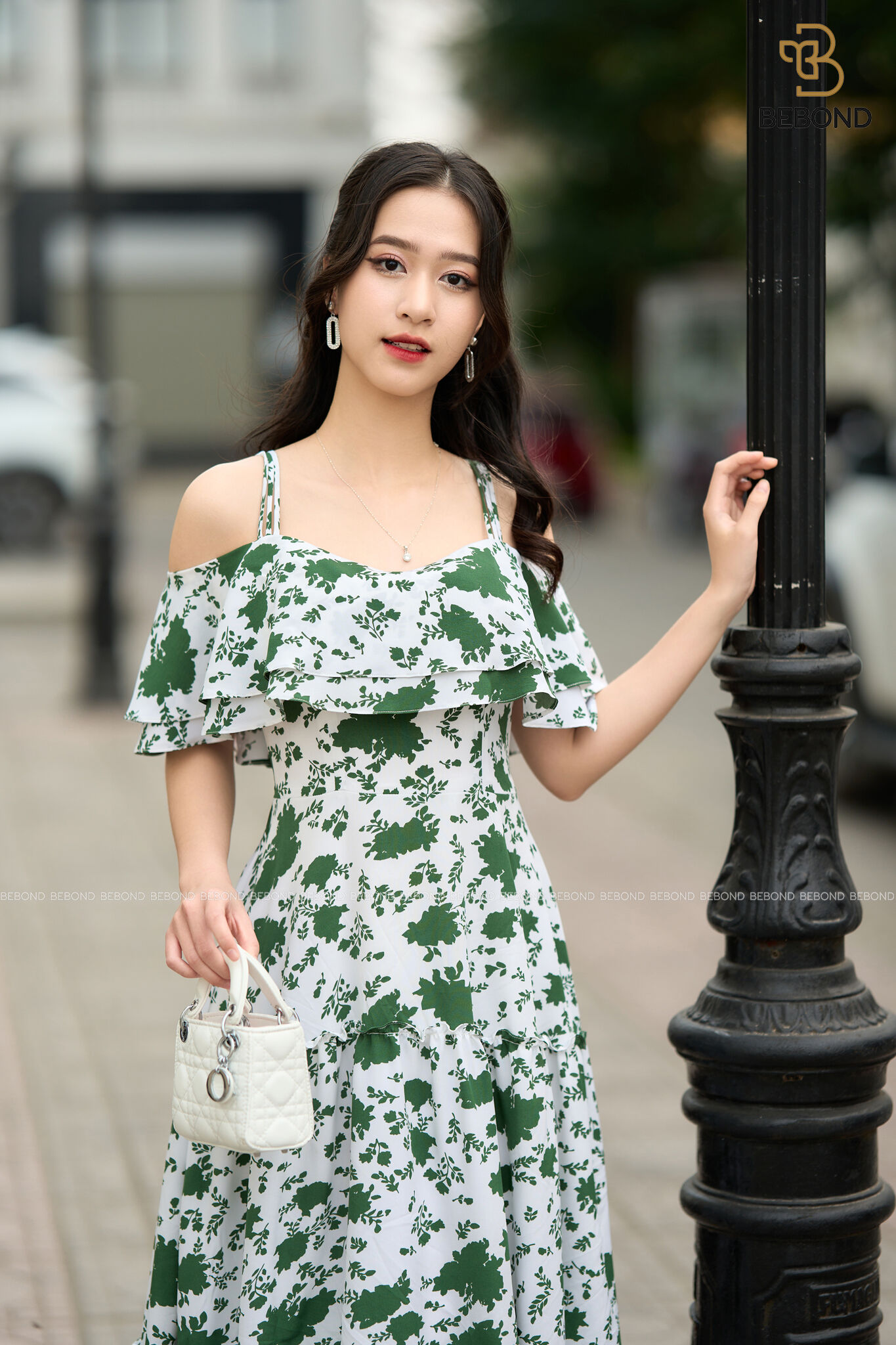ĐẦM LỤA TRẮNG HOA XANH- SUNNY DRESS_thumbnail_1