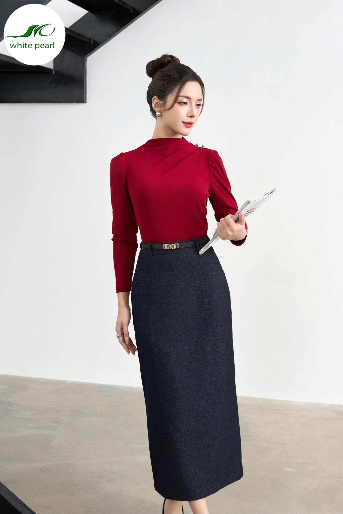 Áo thun cổ lọ ly vai Thời Trang Công Sở Nữ Cao Cấp White Pearl_thumbnail_2