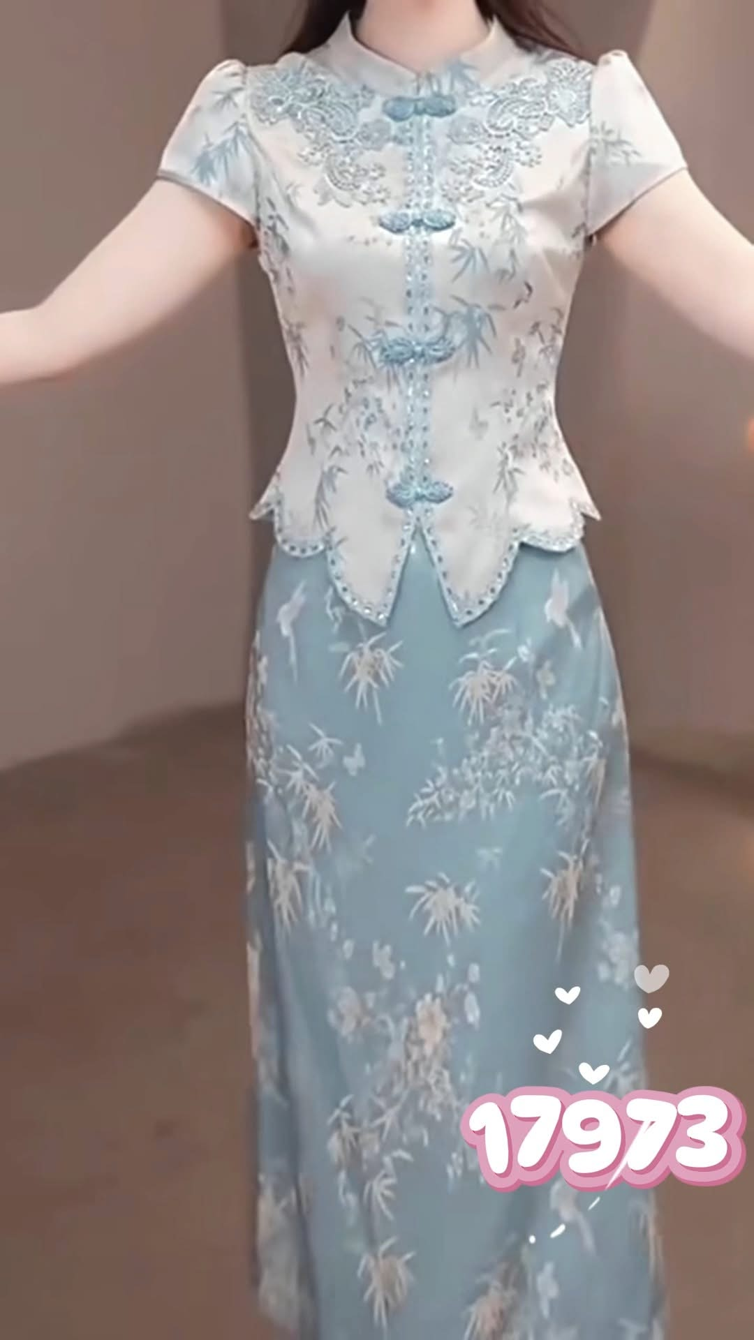 17973-Set áo chân váy lụa 2 da cổ tàu kết nút cách điệu ( lụa 2 da, viền ren,lót)