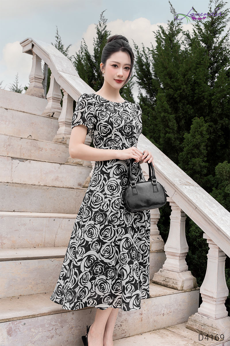 Đầm cổ tròn tay ngắn họa tiết hoa hồng D4169_thumbnail_3