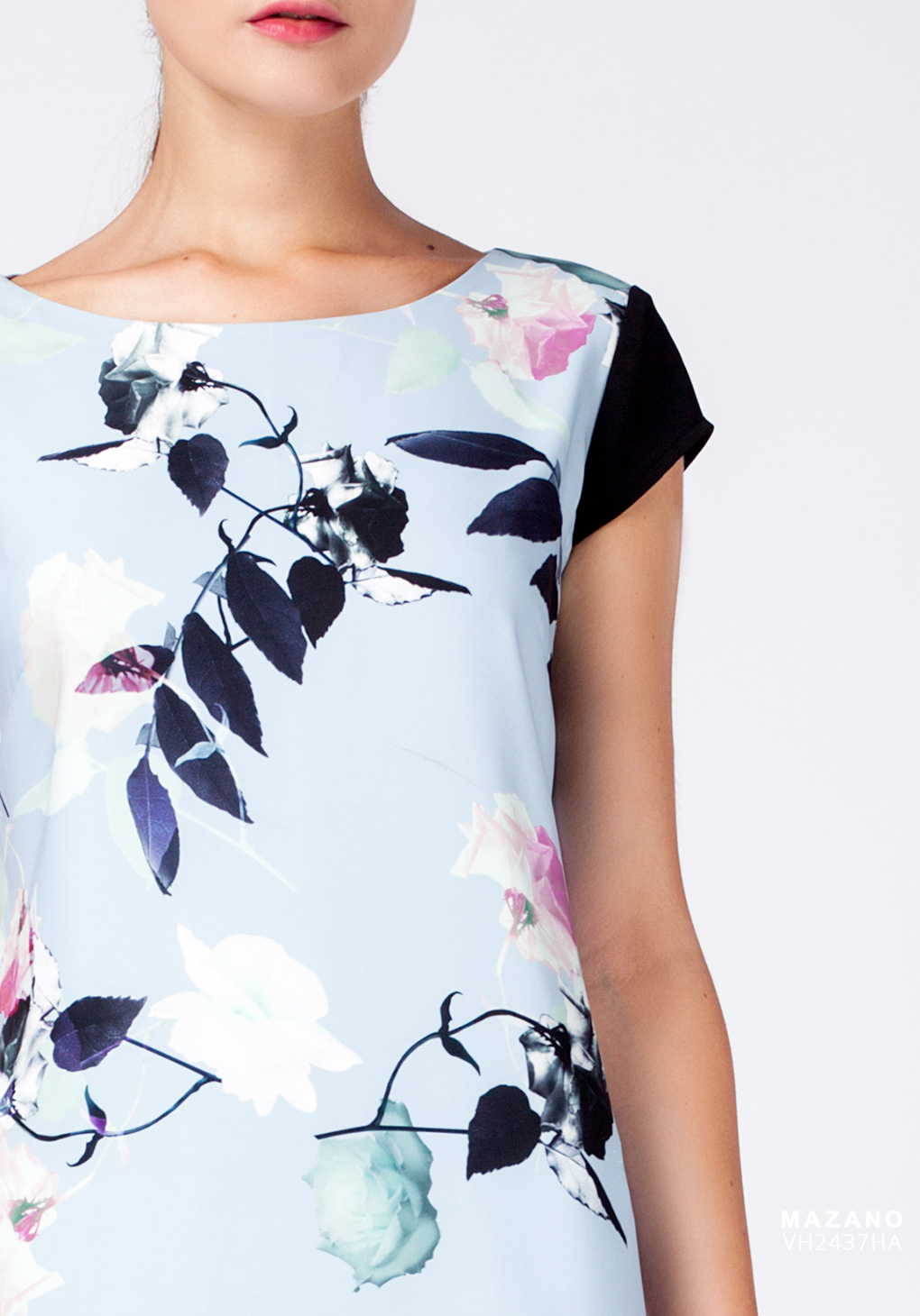 Đầm thân ôm xanh hoa phối cổ tròn_thumbnail_3