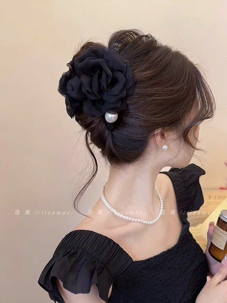 HL214 Set 2 kẹp tóc hoa phối ngọc ( NGẪU NHIÊN )