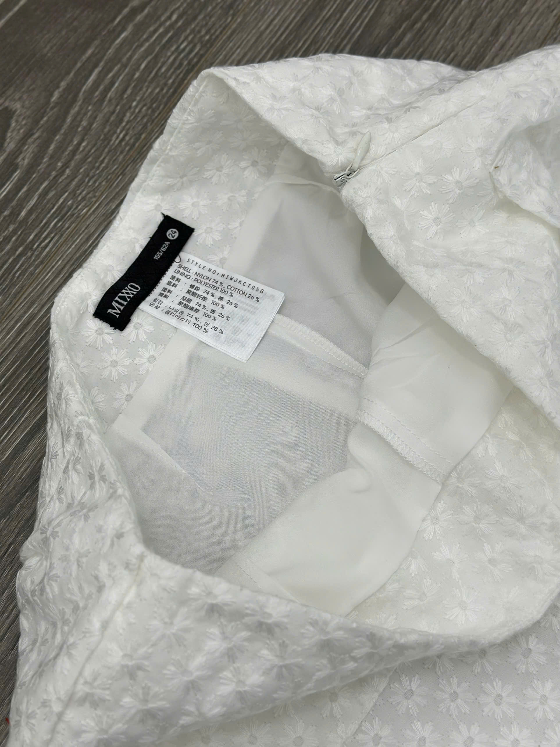 SALE Q35 QUẦN SHORT THÊU TRẮNG_thumbnail_2