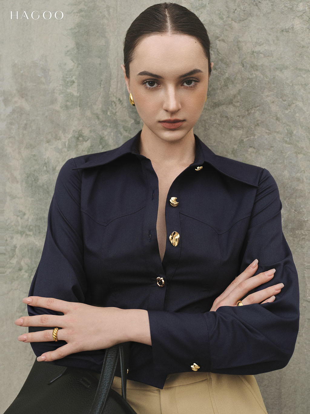 Áo sơ mi cúc trang trí xẻ sau HAGOO