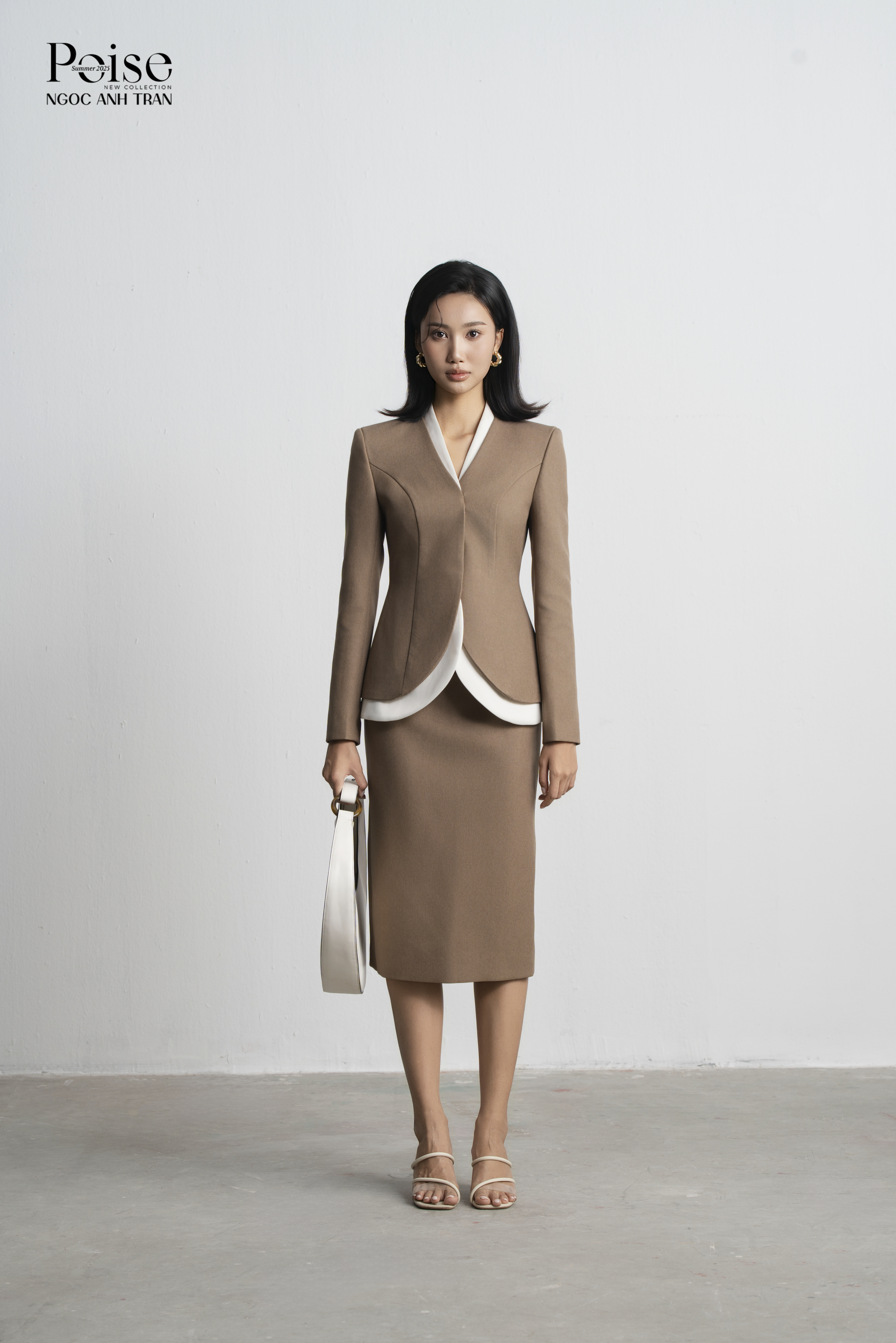 Set V045 - Set vest nâu phối cổ tafta kèm chân váy