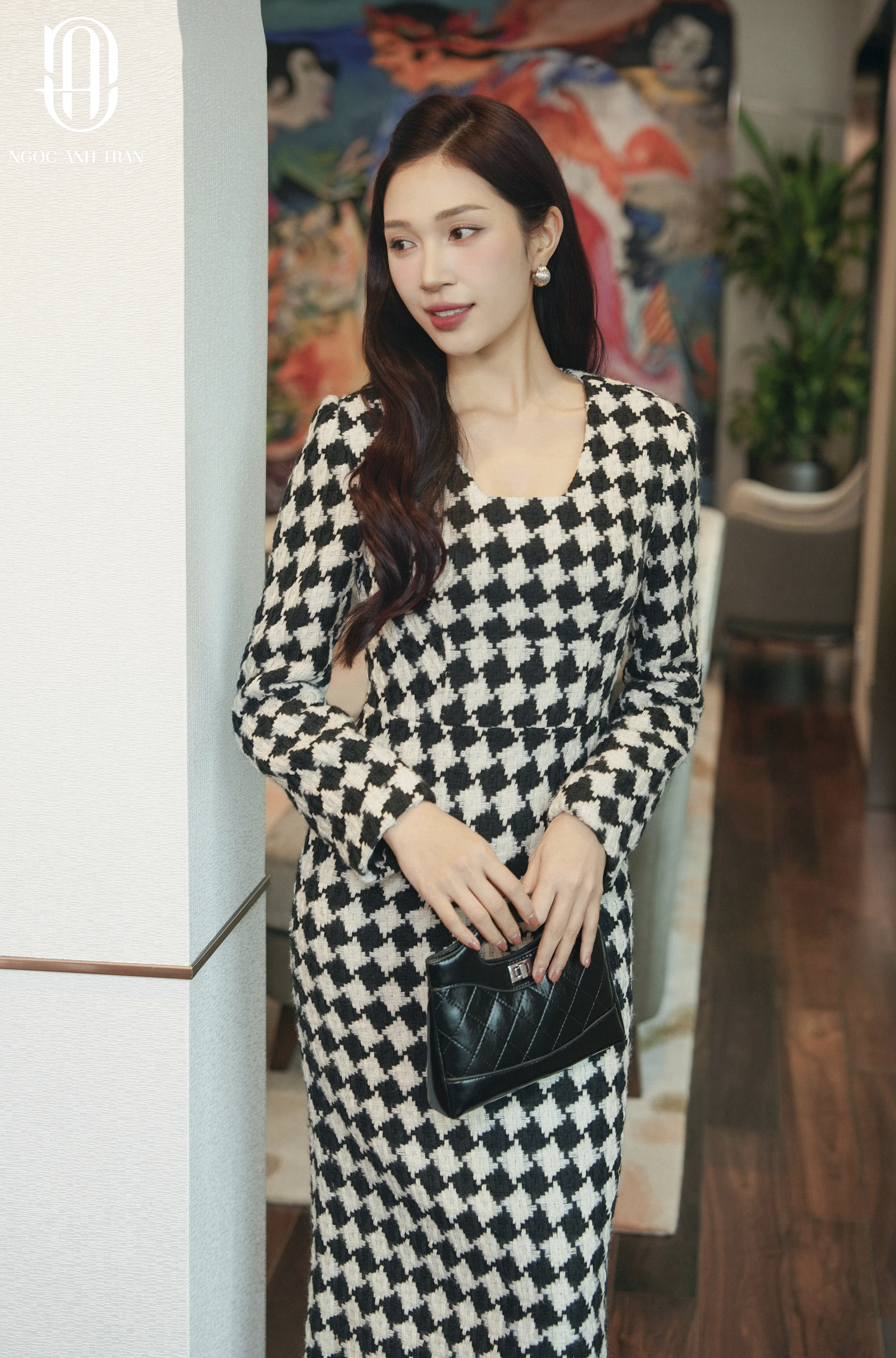 D160 - Đầm bút chì hoạ tiết hình thoi đan chéo