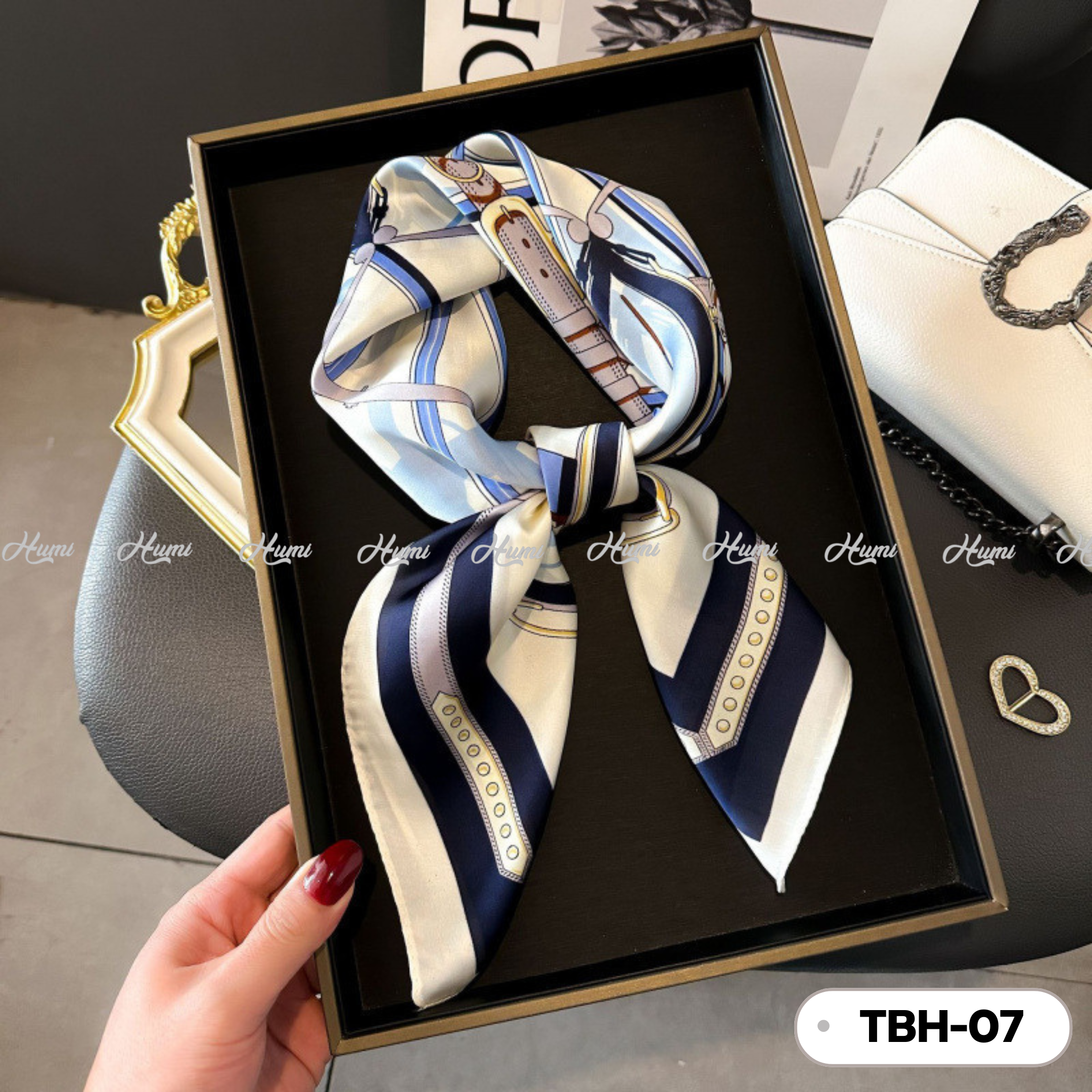 KHĂN LỤA VUÔNG HQ 70x70CM (TBH07)