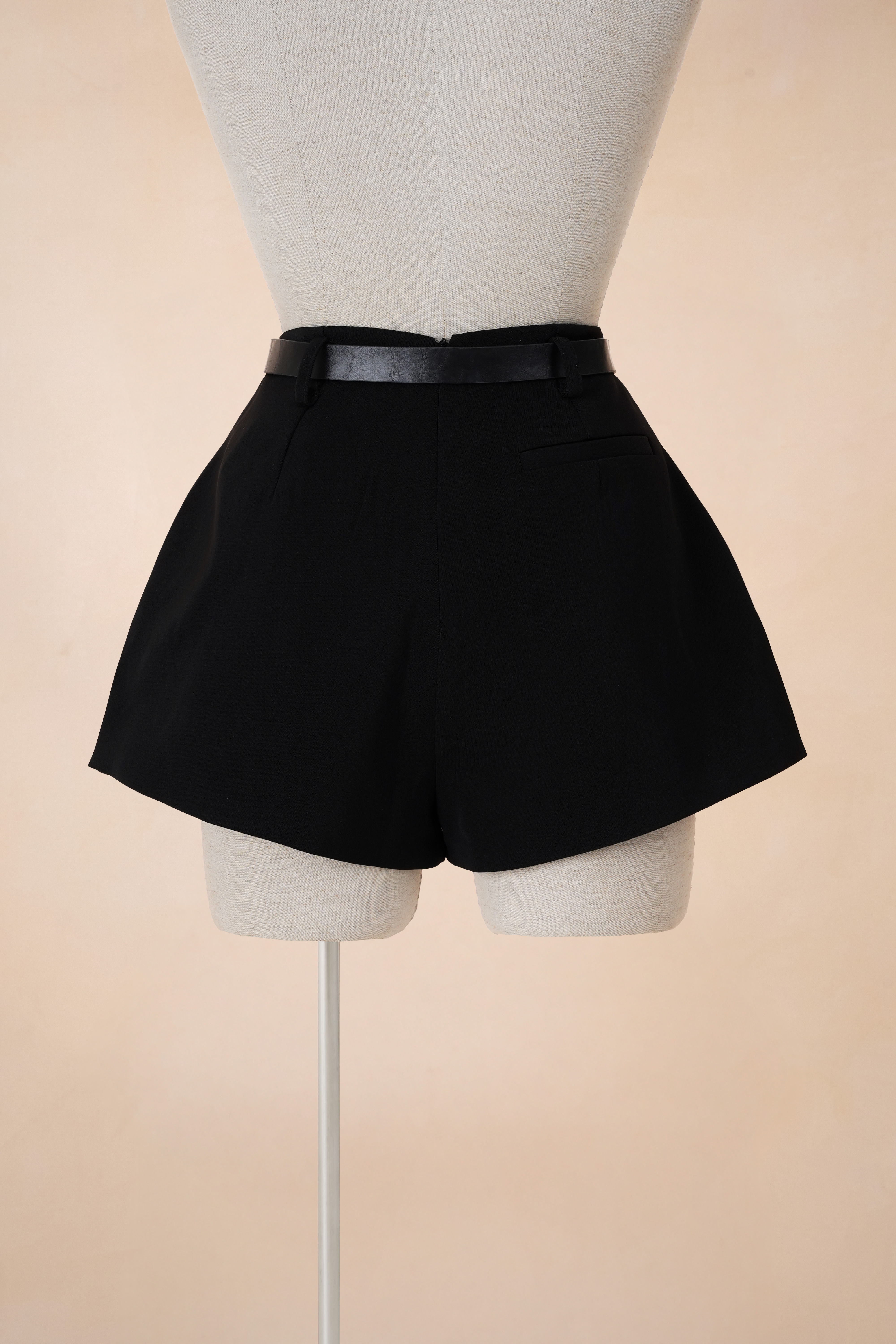 Quần Giả Váy Chữ A Đai Da