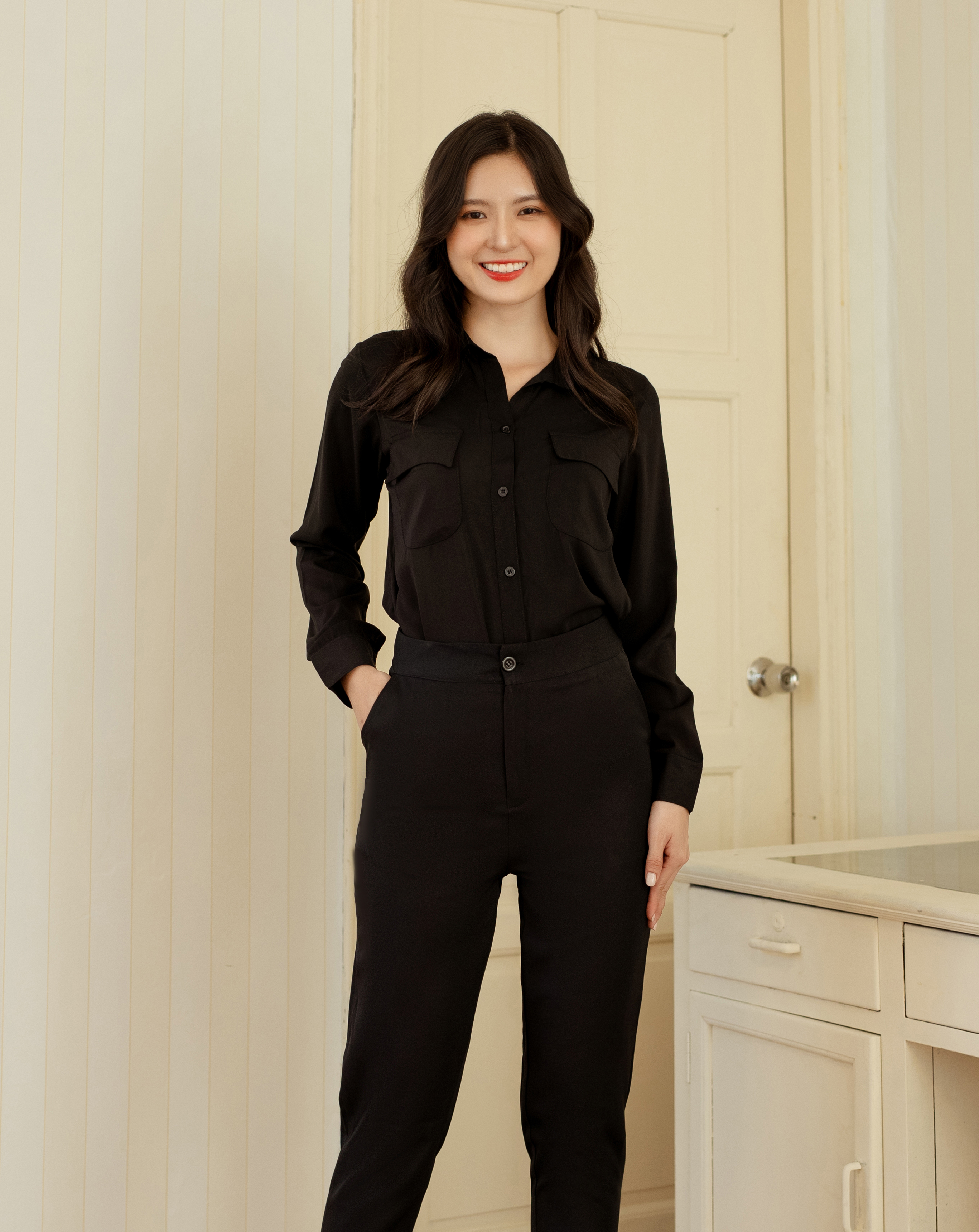 Sơ mi form dài xẻ eo cao xinh xắn_thumbnail_31