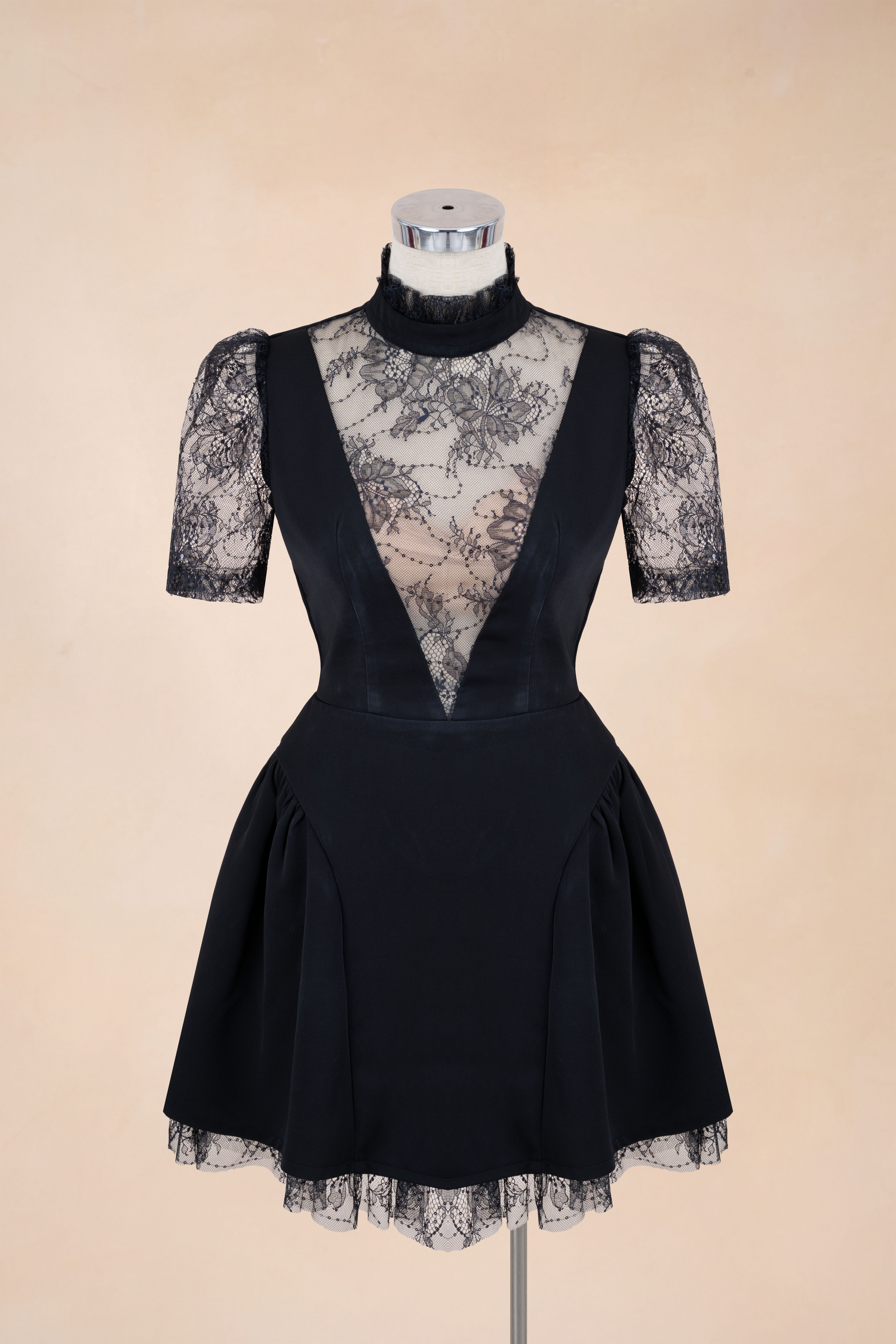 Đầm Xoè Cổ Cao Phối Ren