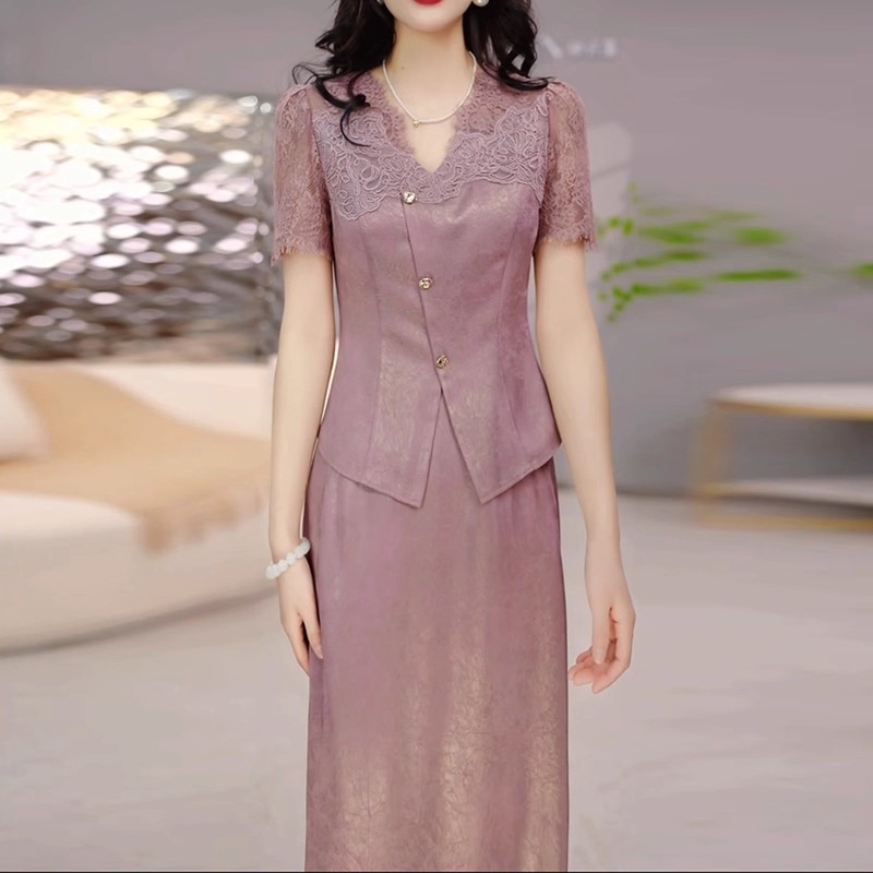 17555-Set áo phói ren  kèm chân váy suông ( lụa, ren)