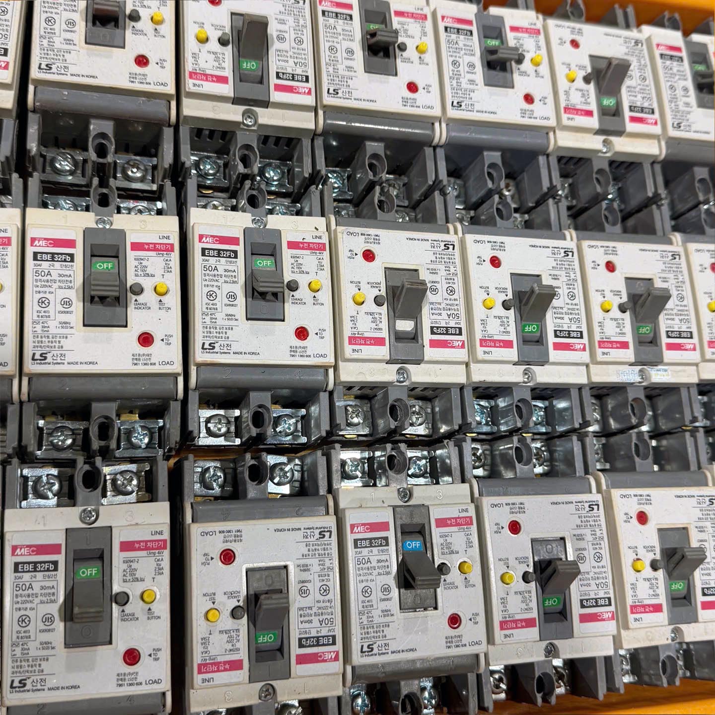 Aptomat chống giật, chống chập, chống quá tải LS-50A Korea - Cầu dao tổng chống giật 3 trong 1