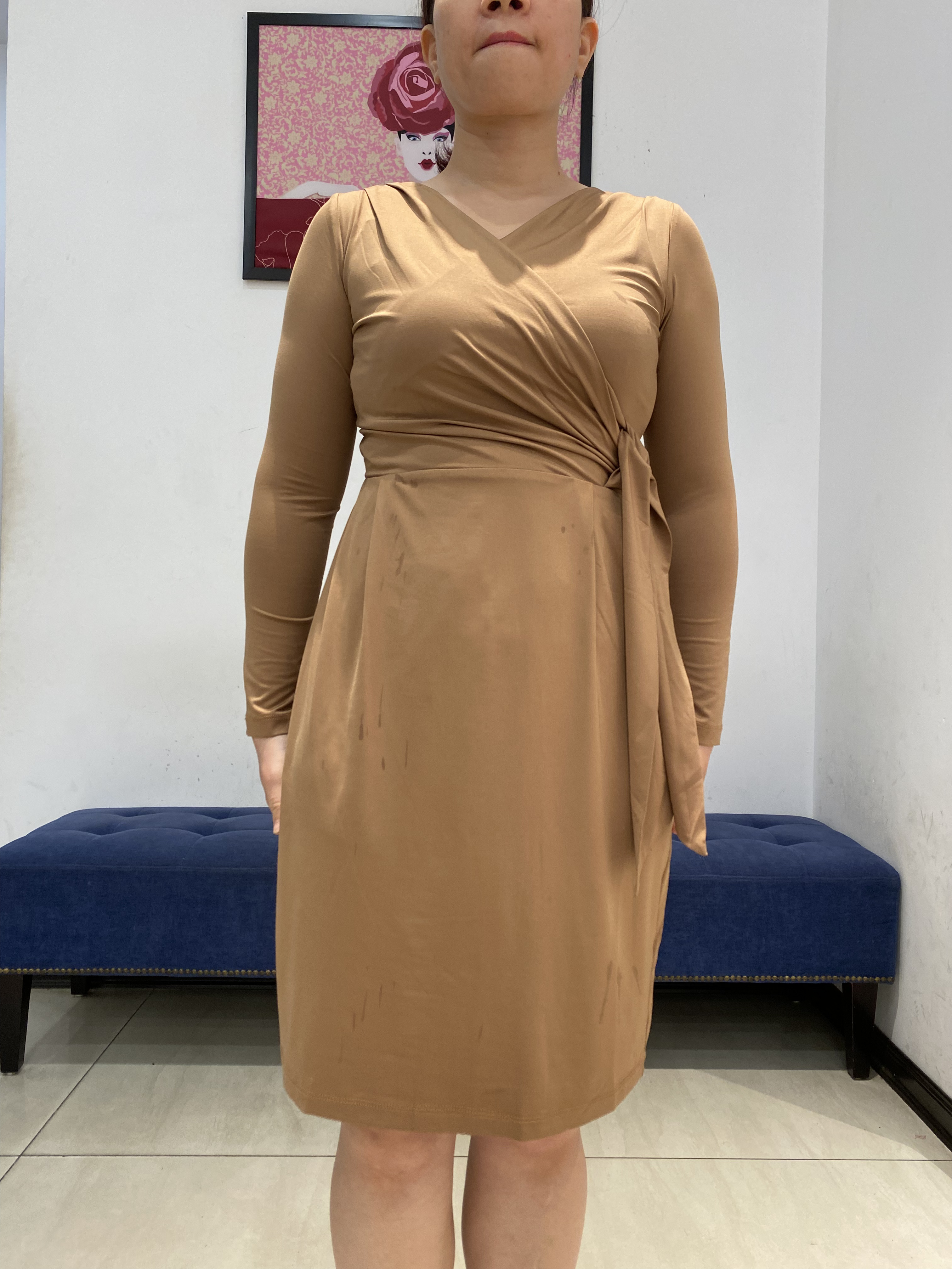 Đầm nâu dài tay nhún eo