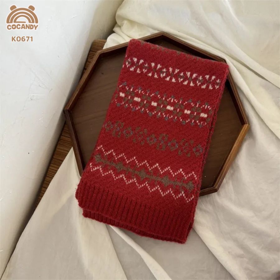 Khăn len nhập ĐỎ họa tiết hoa