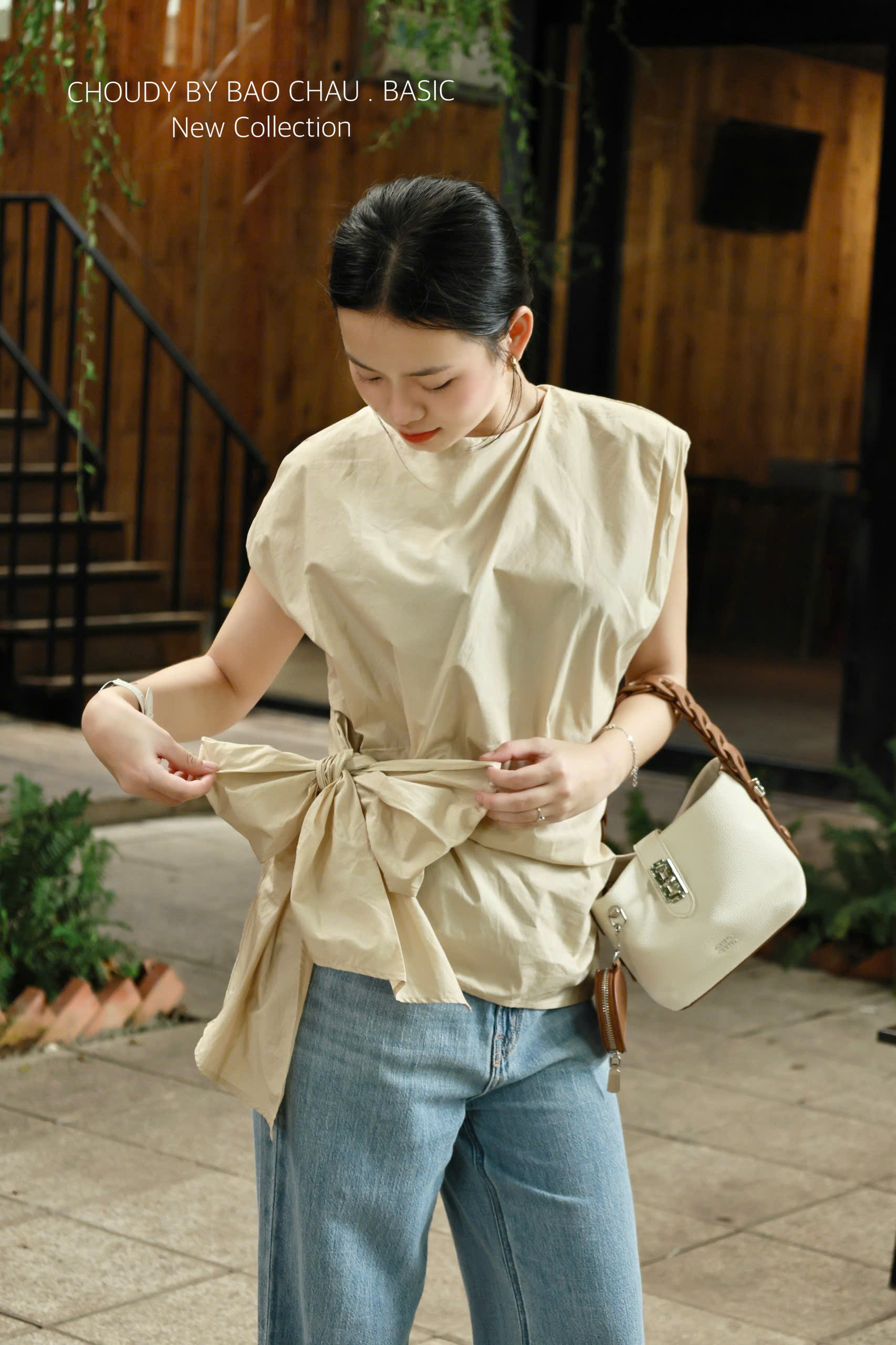 U657 ÁO KIỂU 2 MÀU_thumbnail_1