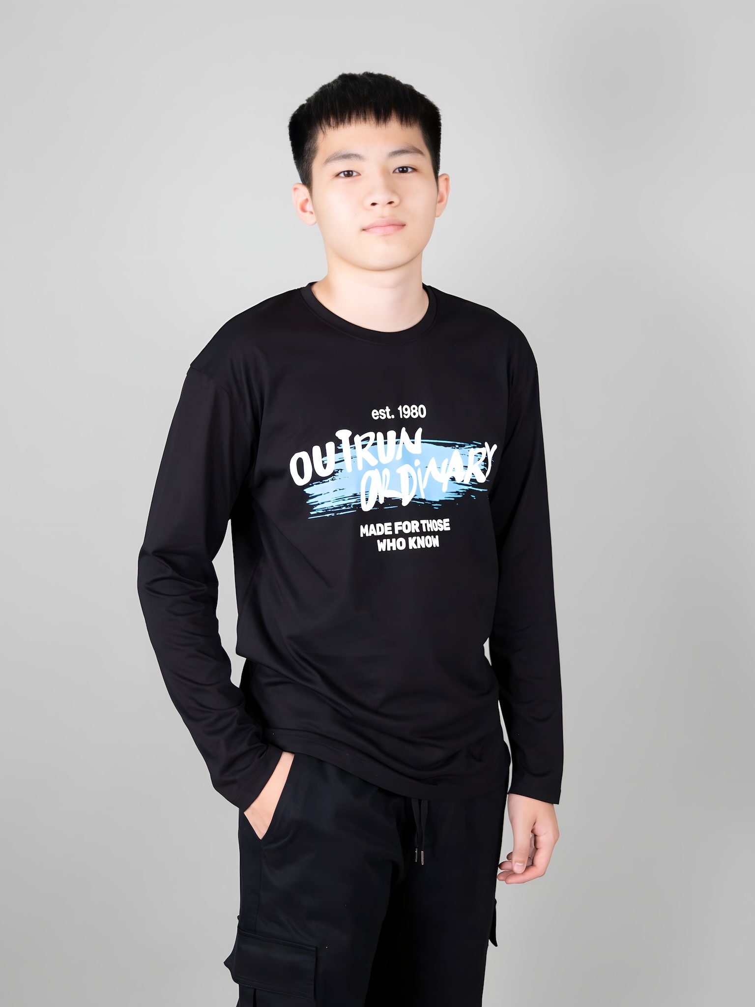 Áo phông màu đen in chữ_thumbnail_1