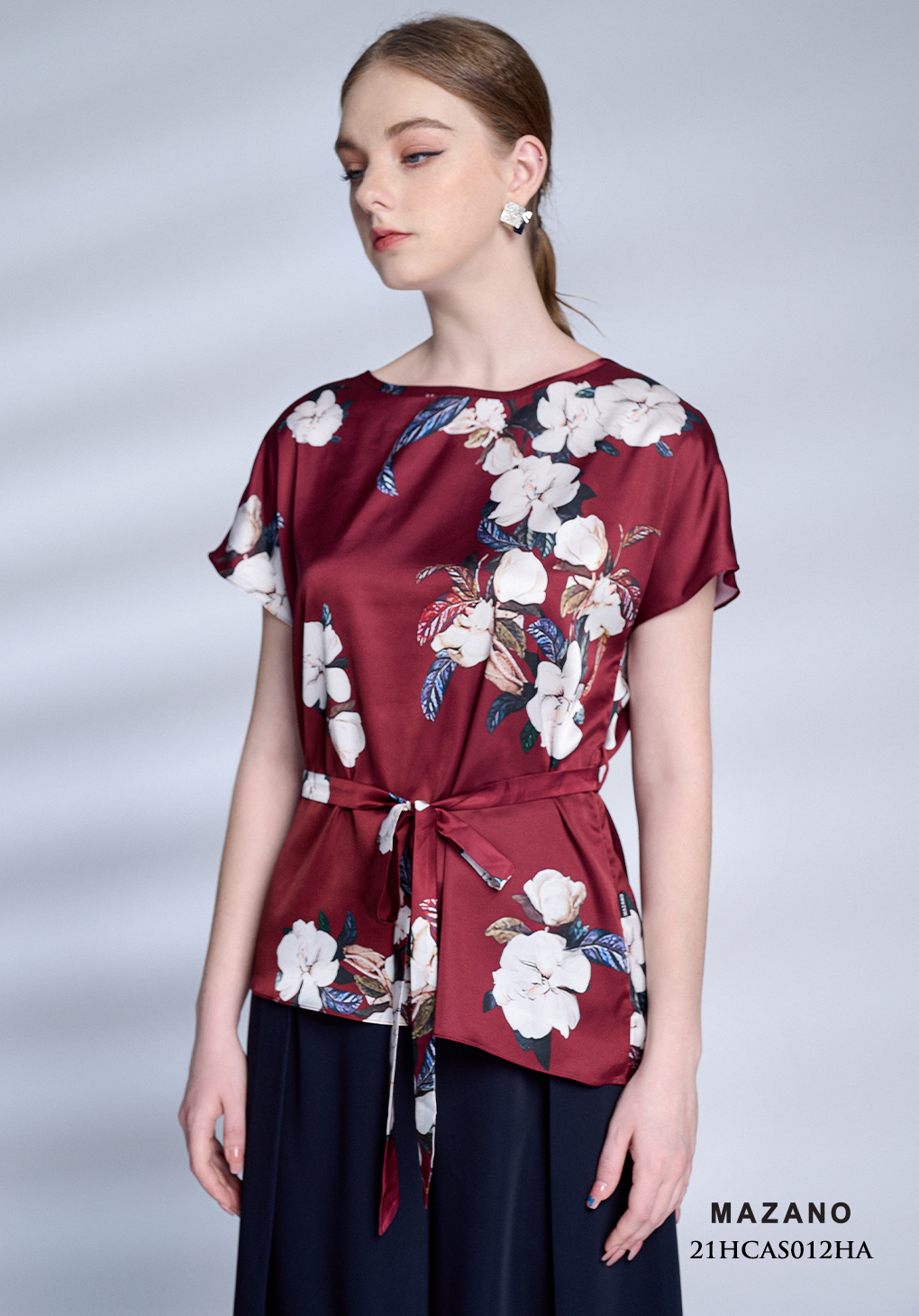 Áo mullet đỏ họa tiết thắt đai