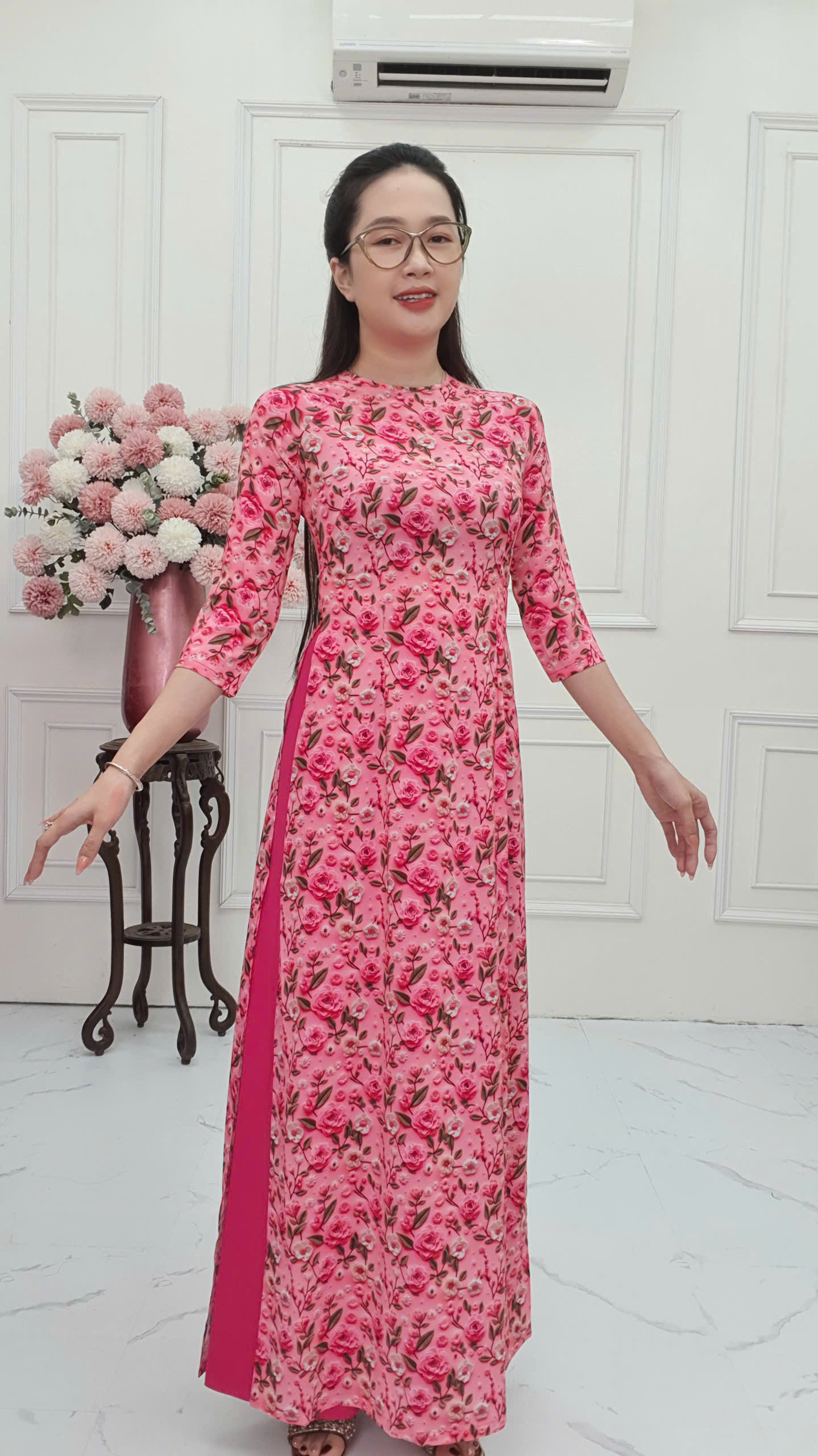 A2801 áo dài khít lỡ lụa nhật nền Hồng hoa đào Hồng trắng_thumbnail_4