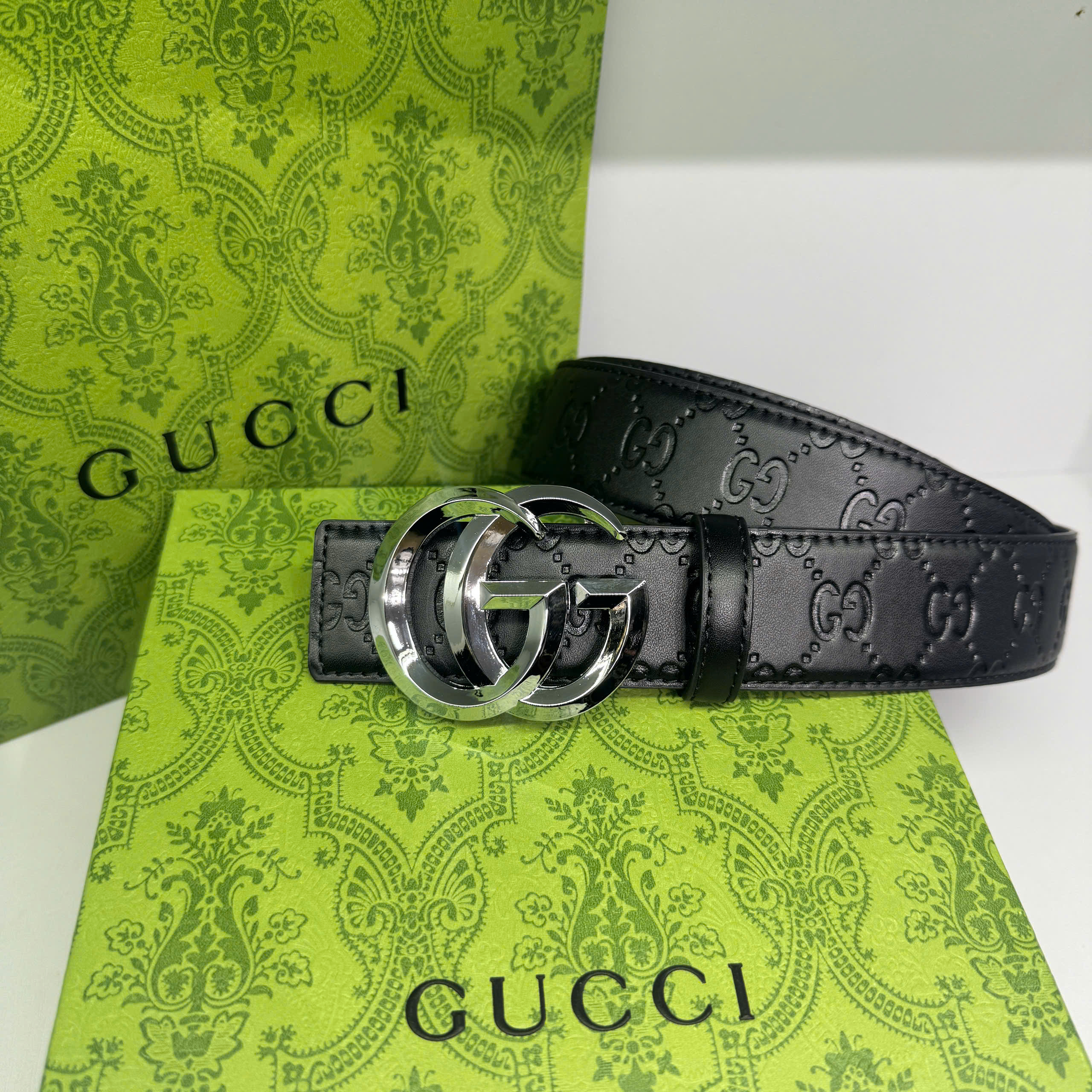 Thắt lưng Gucci GG Embossed Leather Belt with Enamel Buckle_thumbnail_3