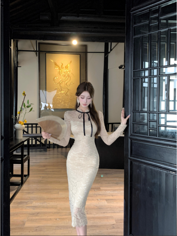 Đầm Dáng Ôm Ren Cổ Nơ Thanh Lịch_thumbnail_0