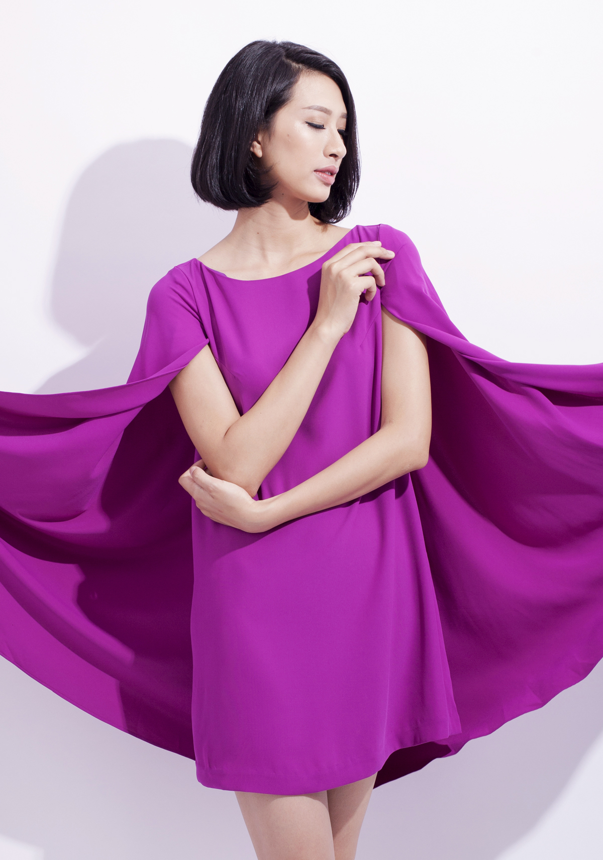 Váy tím đuôi cá sau