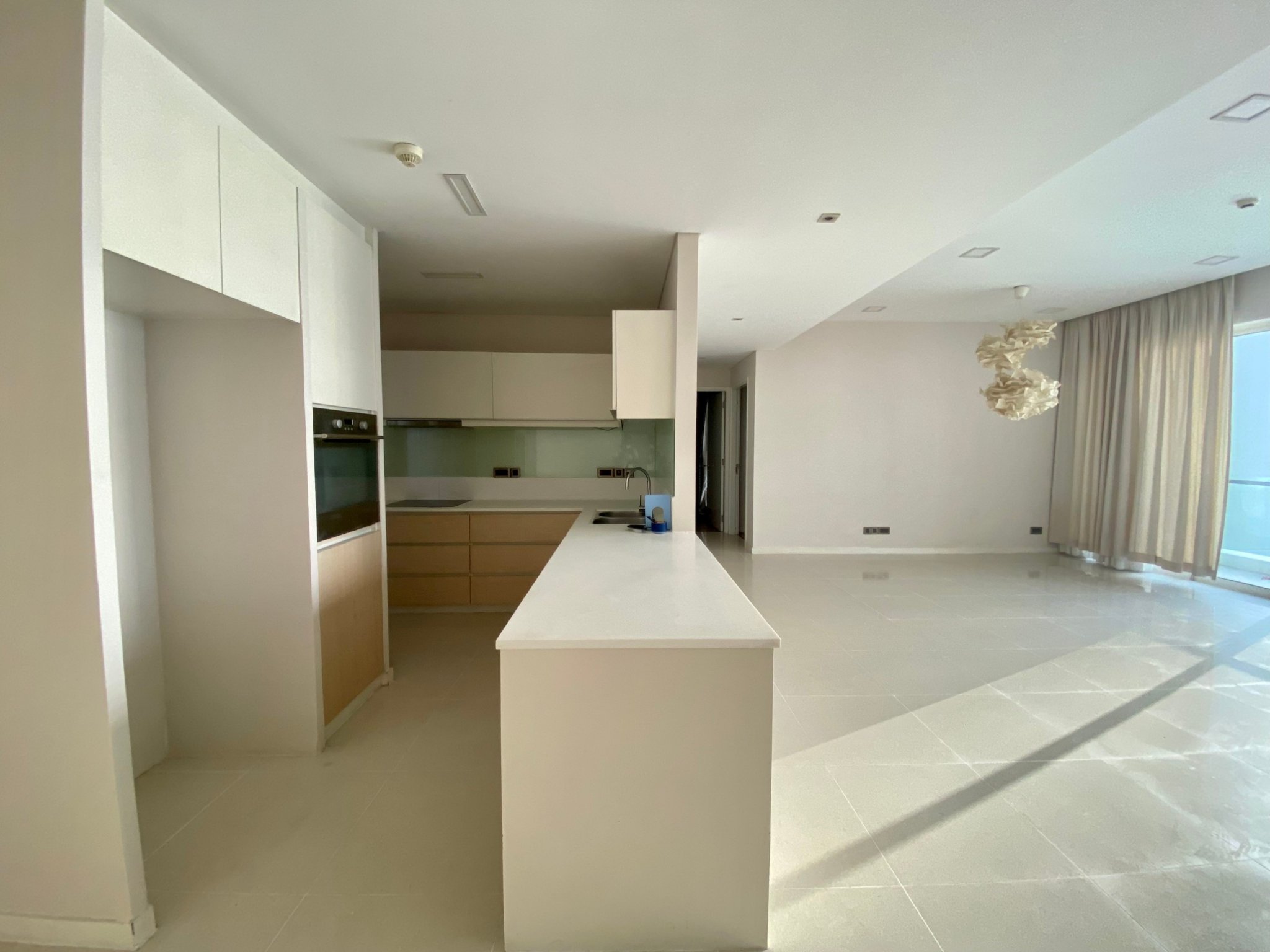 Cần bán nhanh căn hộ 2PN, tầng cao thoáng, giá cực rẻ The Estella