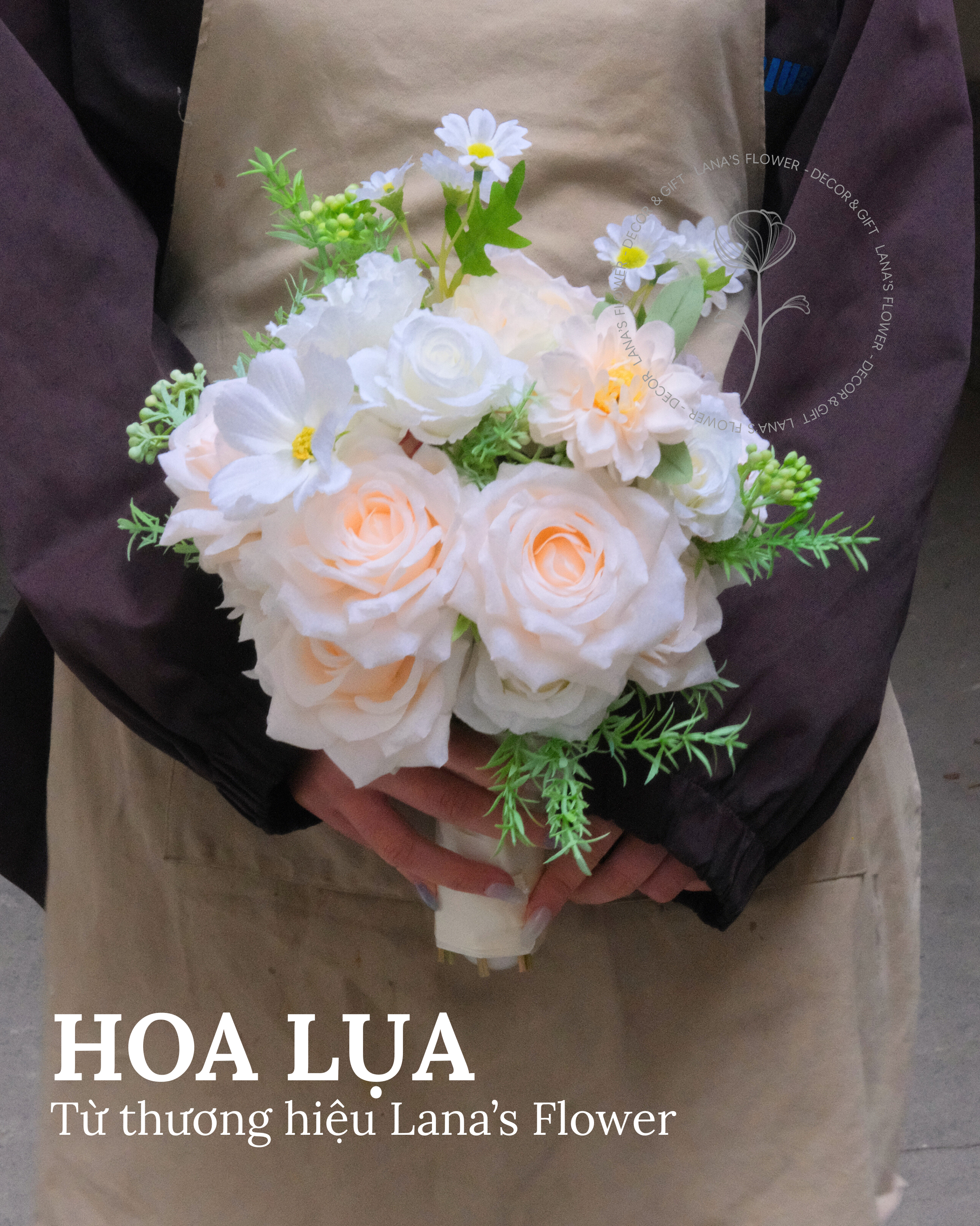 Bó hoa cưới hoa lụa - Dáng tròn - Tone màu Trắng Kem Cam