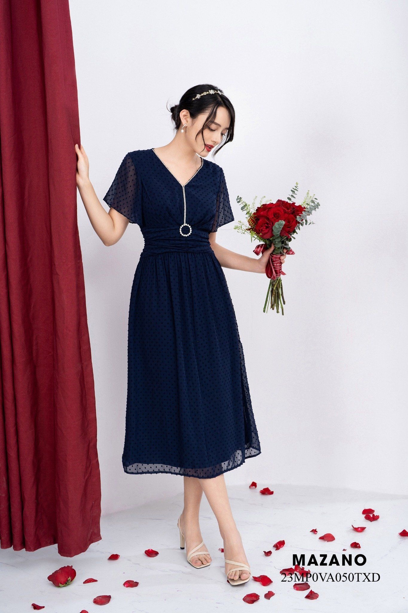 ĐẦM TIỆC VOAN CHẤM BI 3D ĐÍNH ĐÁ_thumbnail_1