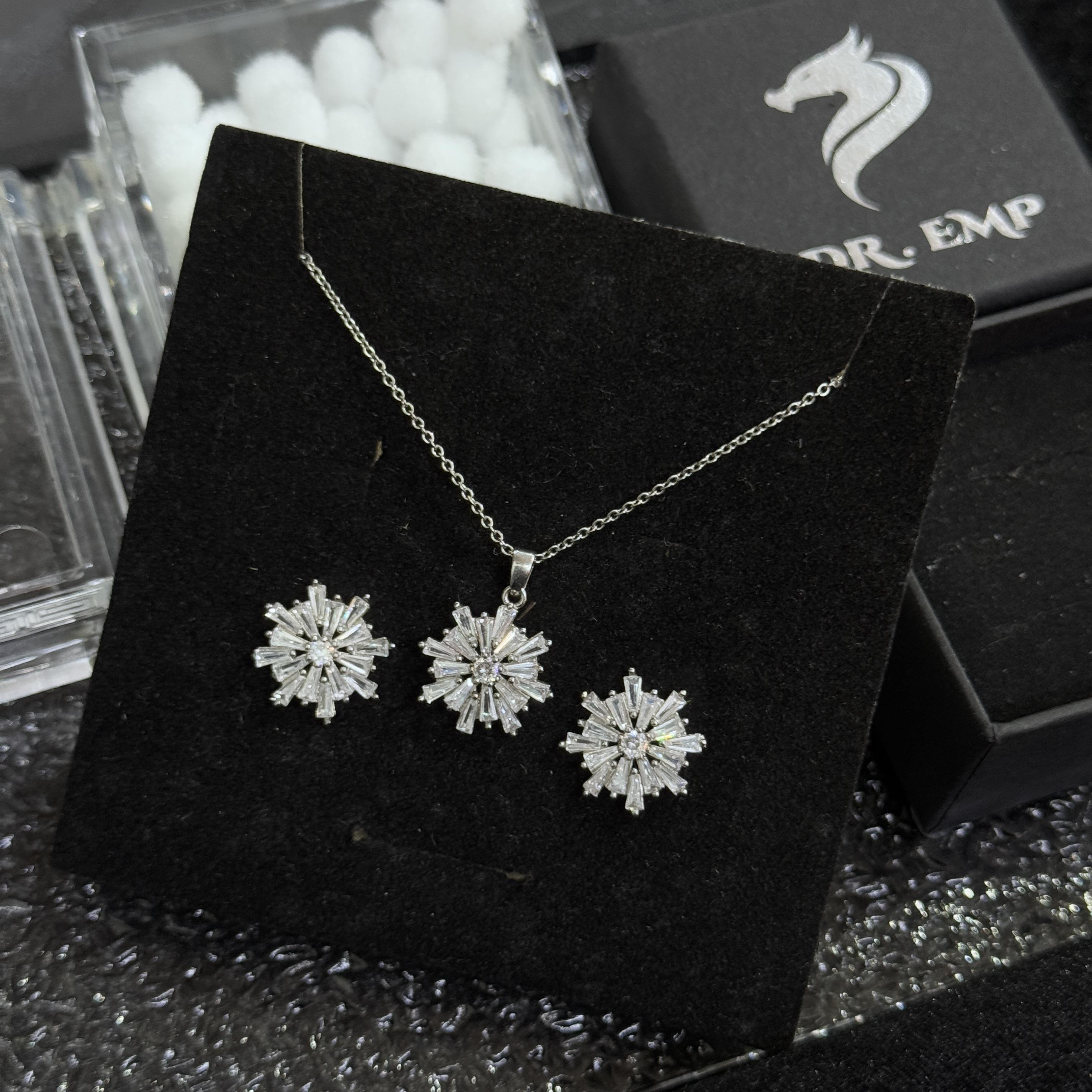 bộ dây chuyền kèm khuyên tai bông hoa tuyết mạ bạc