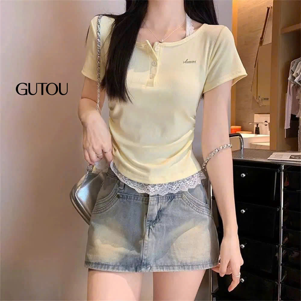 [GUTOU] Áo thun gân tăm phối ren cổ vuông