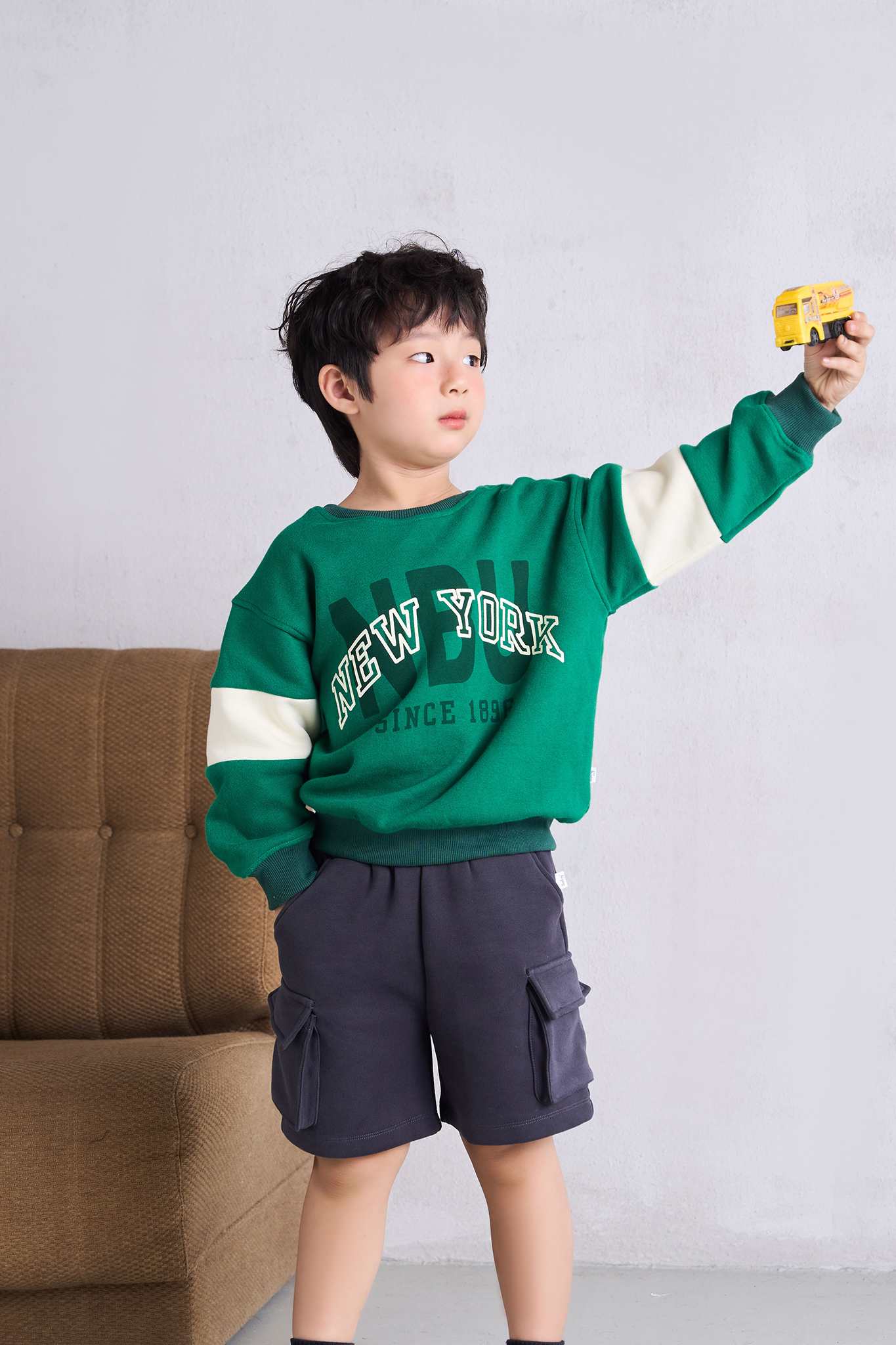 Áo nỉ phối ngang tay in hình_thumbnail_3