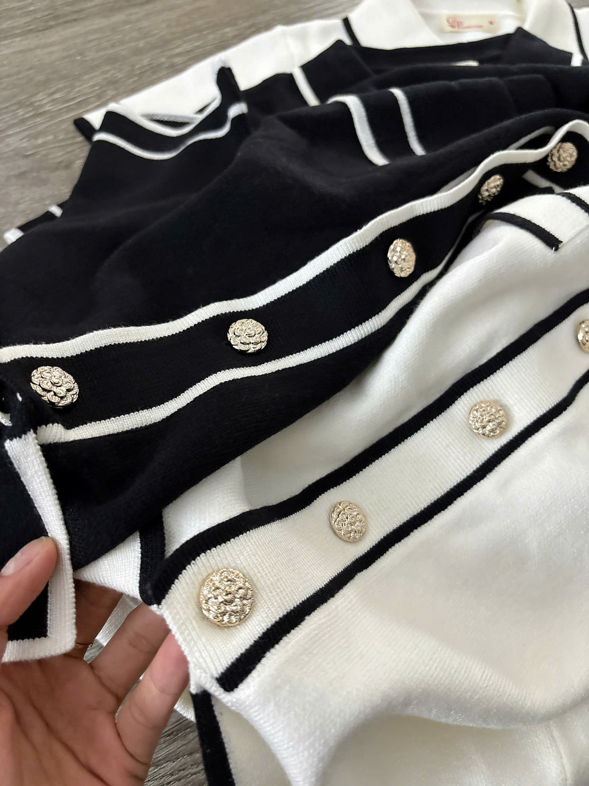 A519 ÁO DỆT KIM 2 MÀU_thumbnail_2