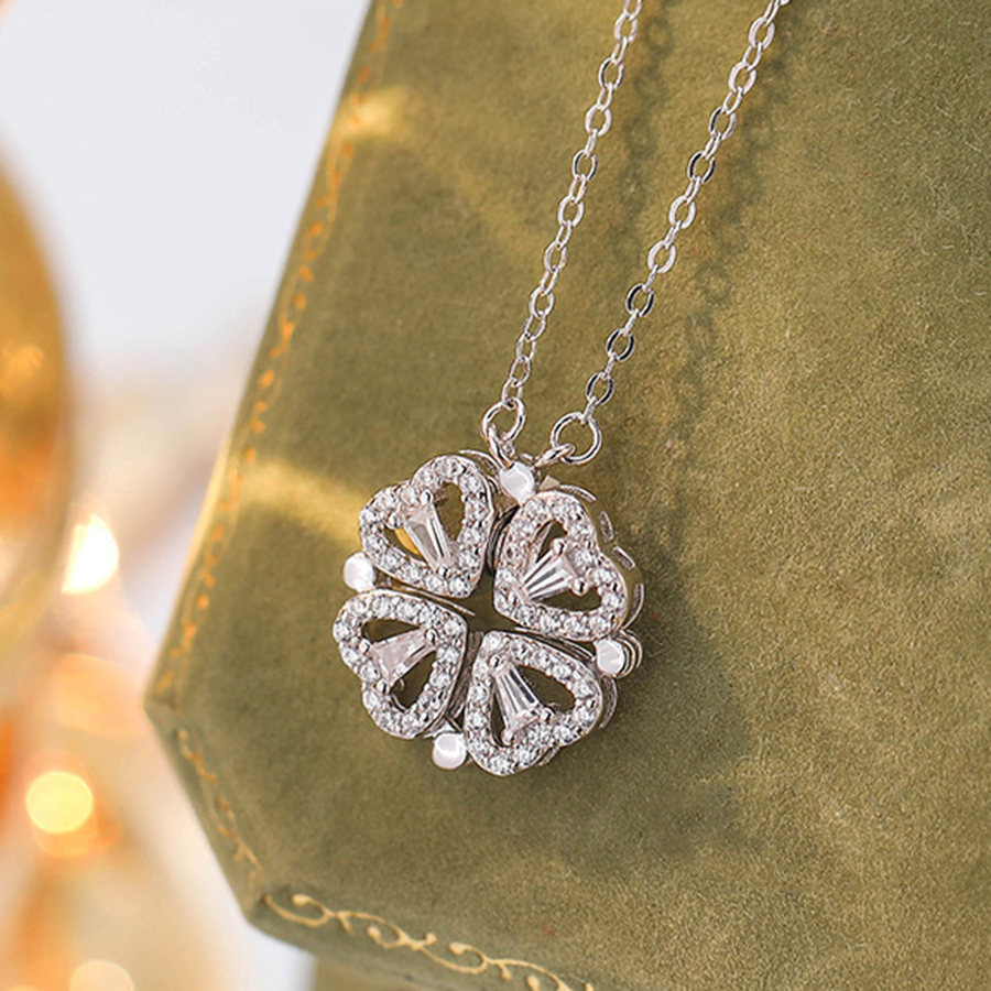 Set Vòng tay nữ Butterfly charm Bướm Vàng 18k đính đá + Dây chuyền Cỏ bốn lá trái tim đính đá_thumbnail_18