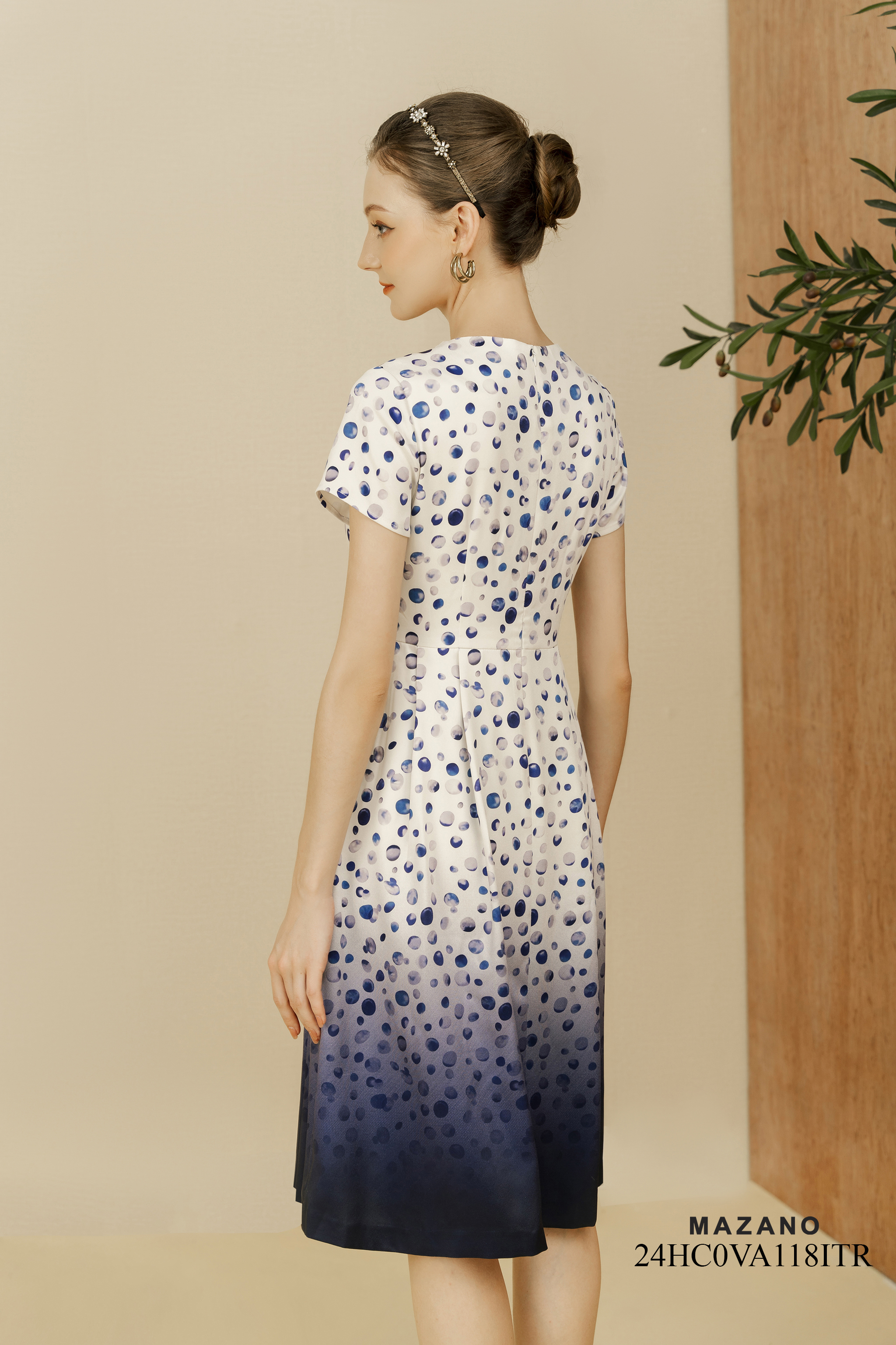 Váy Đầm Ôm Vải thô lụa Hoạ tiết chấm bi cách điệu in ombre Cổ tròn Tay ngắn Dài trên bắp chân_thumbnail_4